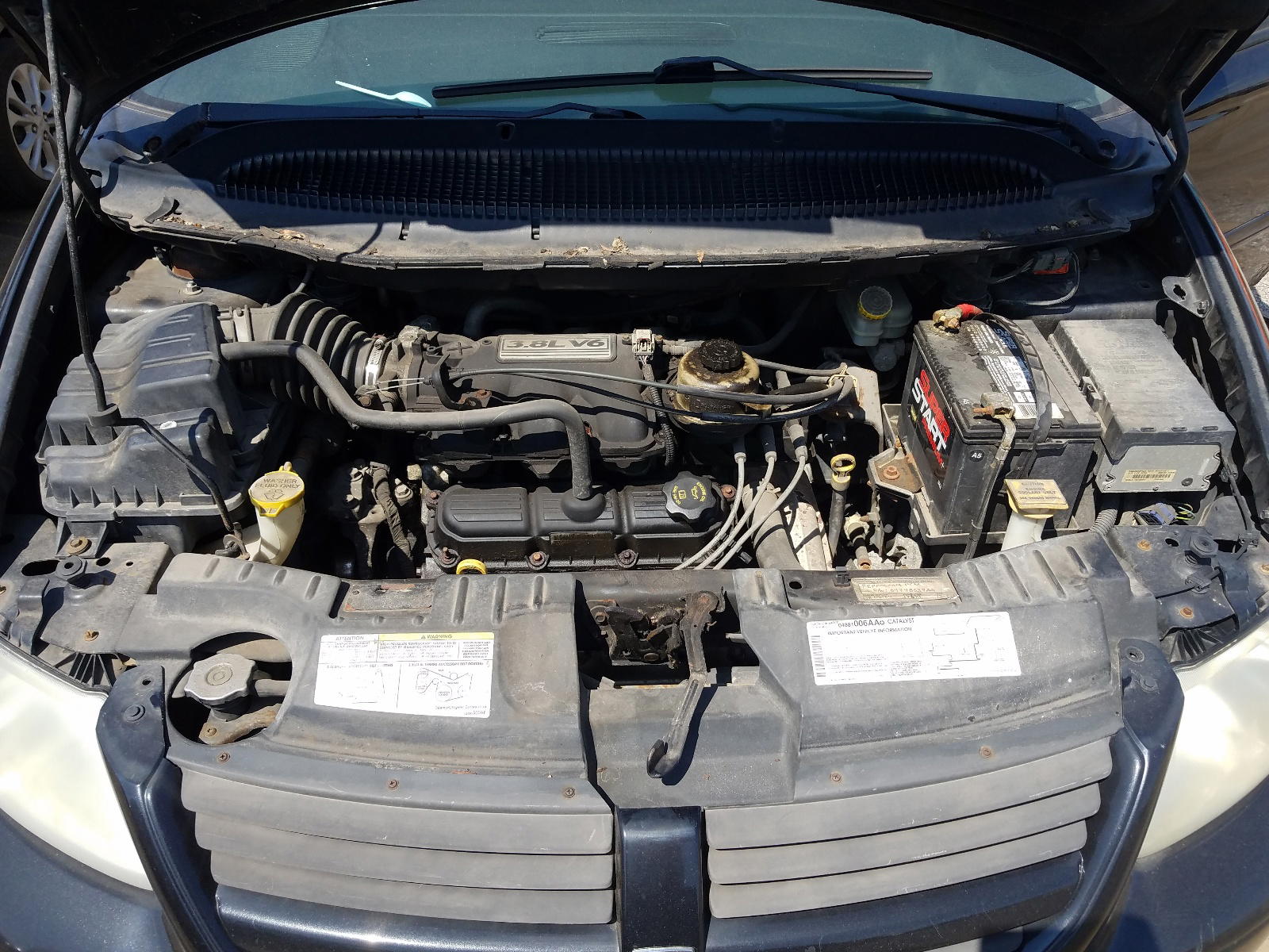 Photo 7 from auction – 2005 DODGE GRAND CARA with VIN 2D4GP44L65R112209