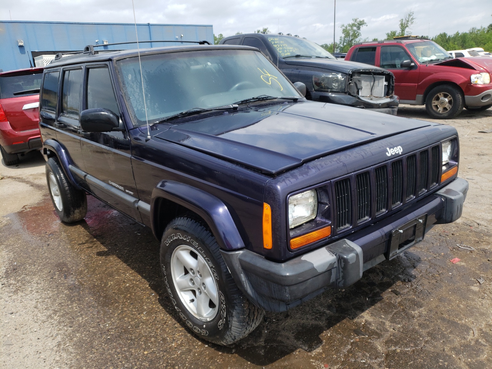 Photo 1 from auction – 1999 JEEP CHEROKEE S with VIN 1J4FF68S3XL505230