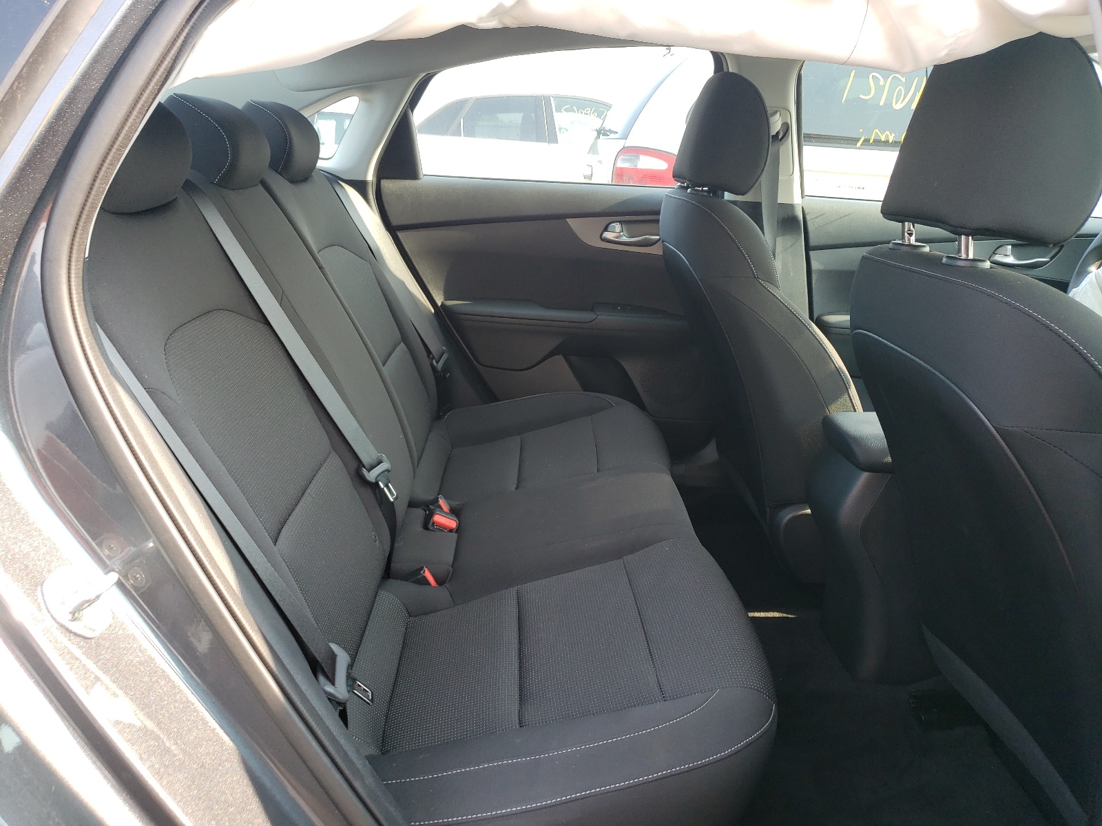 Photo 6 from auction – 2021 KIA FORTE FE with VIN 3KPF24AD0ME380015