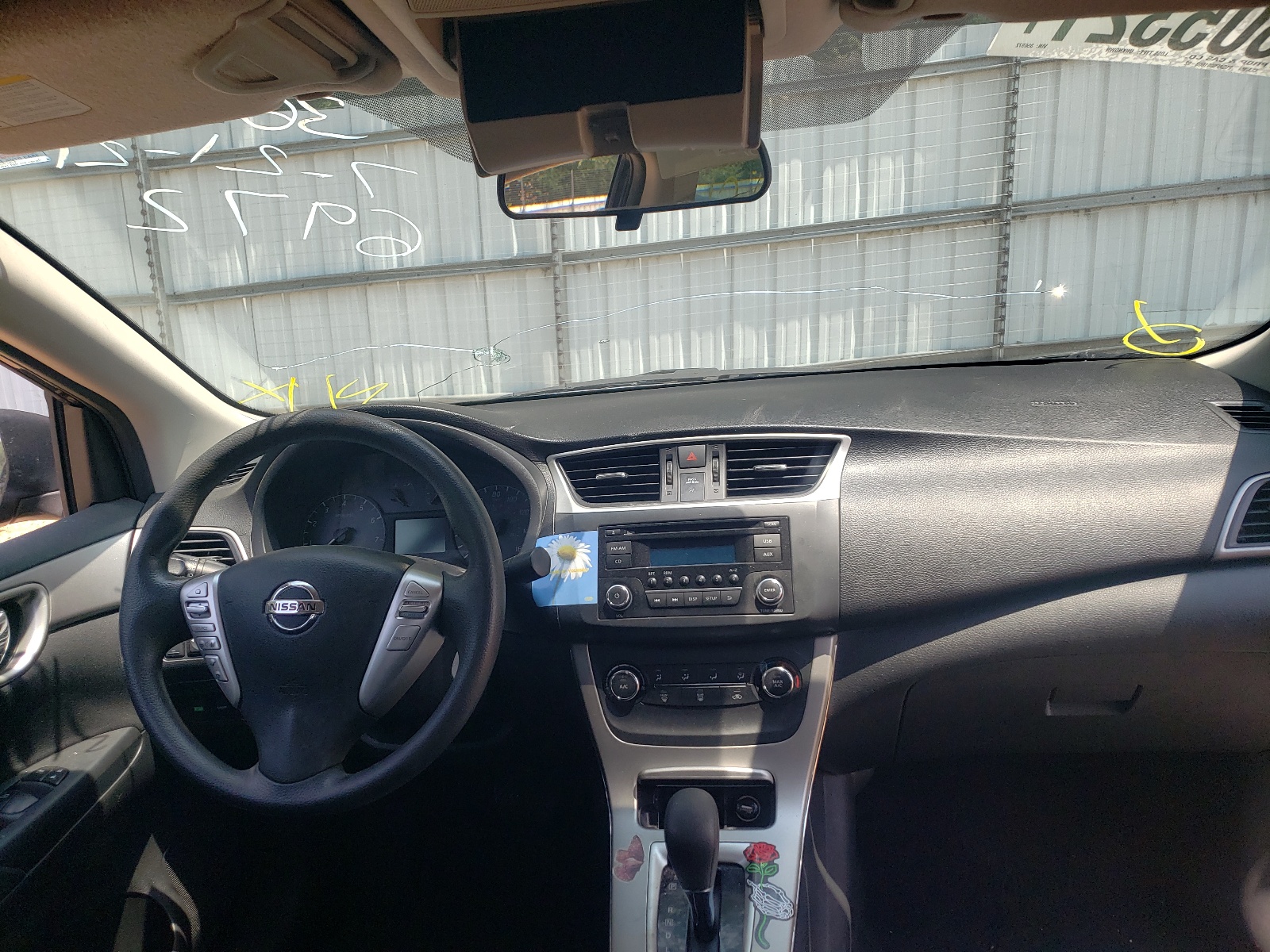 Photo 9 from auction – 2015 NISSAN SENTRA S with VIN 3N1AB7AP2FY356972