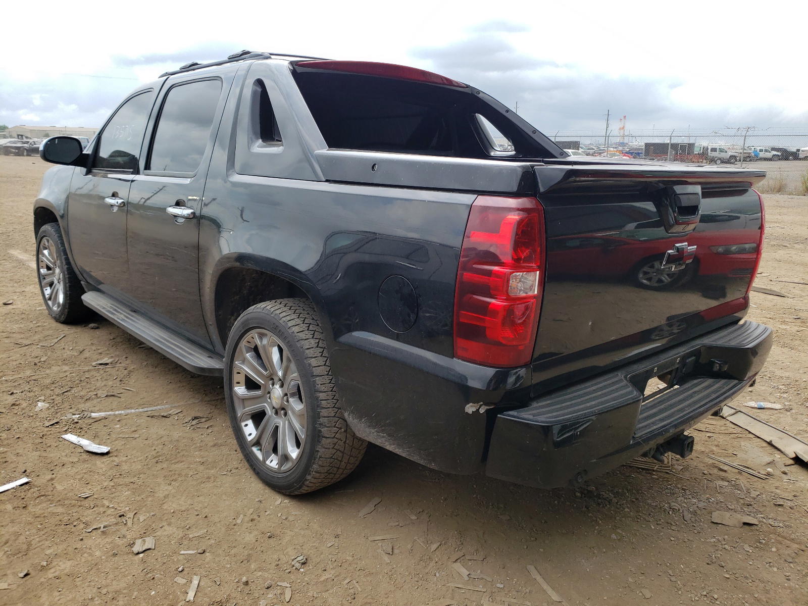 Photo 3 from auction – 2010 CHEVROLET AVALANCHE with VIN 3GNNCGE01AG240788