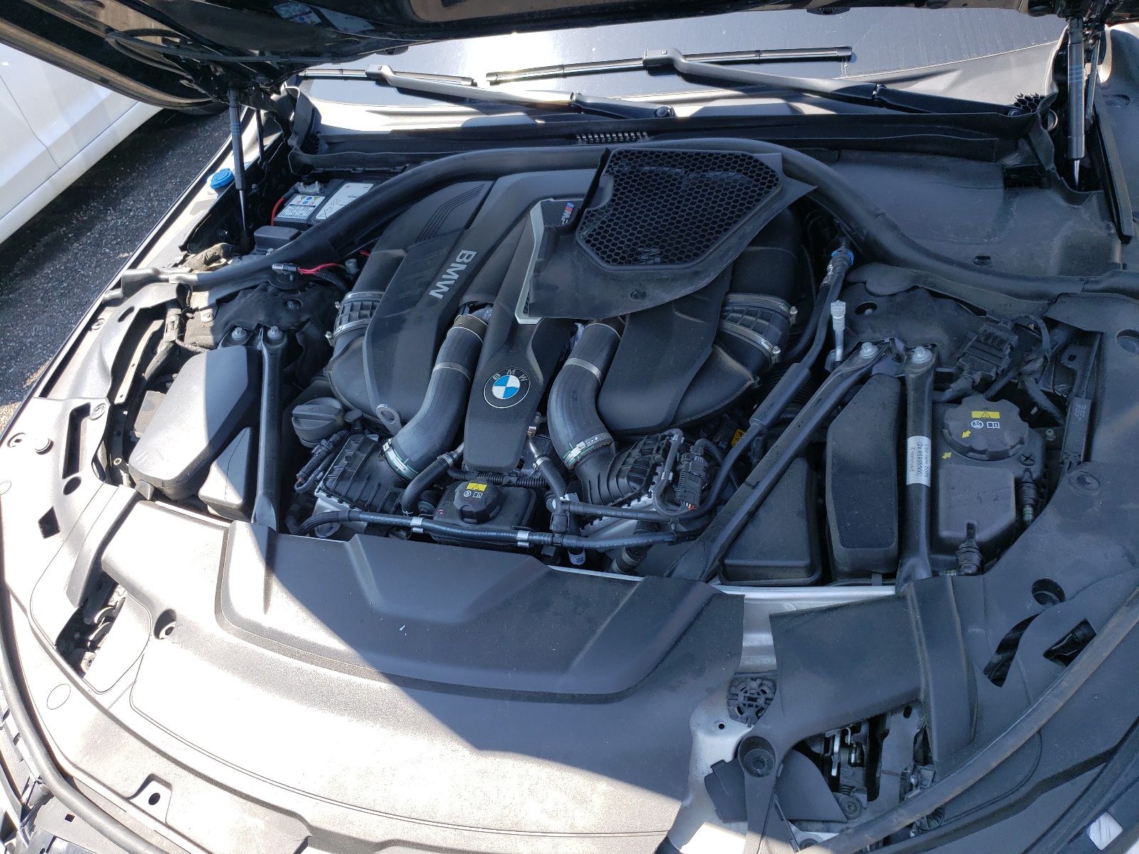 Photo 7 from auction – 2017 BMW 750 XI with VIN WBA7B0C36HG527099