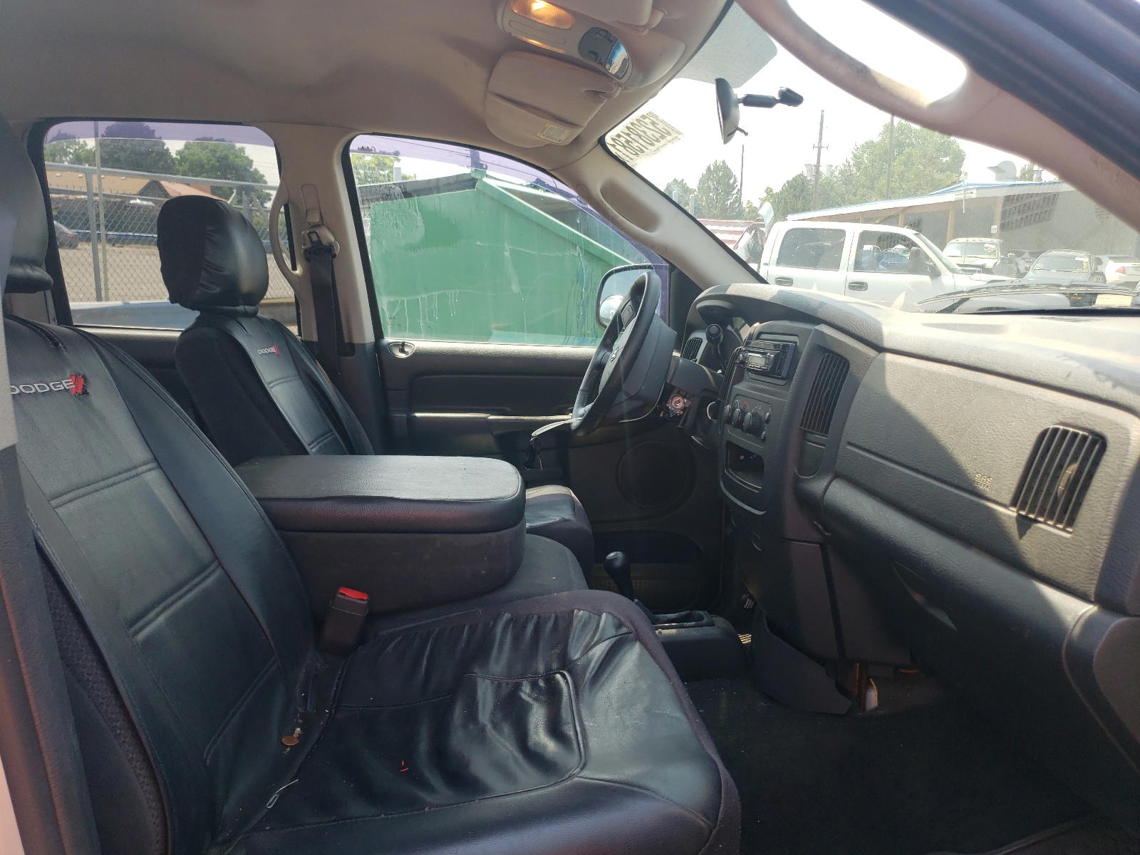 Photo 5 from auction – 2004 DODGE RAM 1500 S with VIN 1D7HU18D64J294840