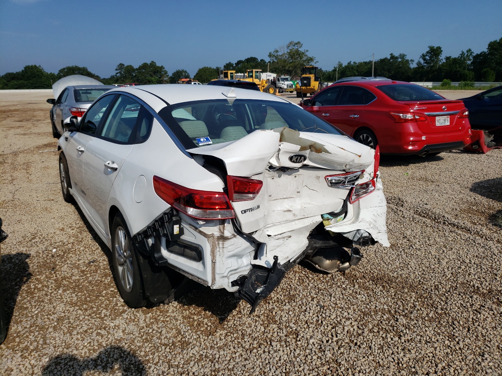 Photo 3 from auction – 2016 KIA OPTIMA LX with VIN 5XXGT4L31GG057626
