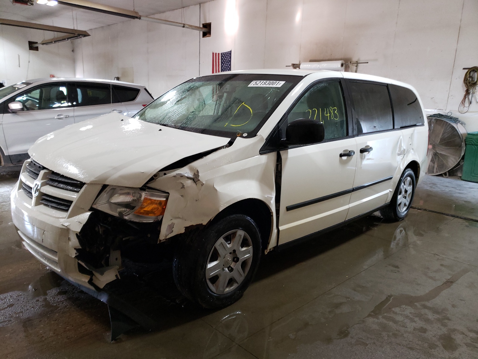 Photo 2 from auction – 2008 DODGE GRAND CARA with VIN 2D8HN44H68R733412