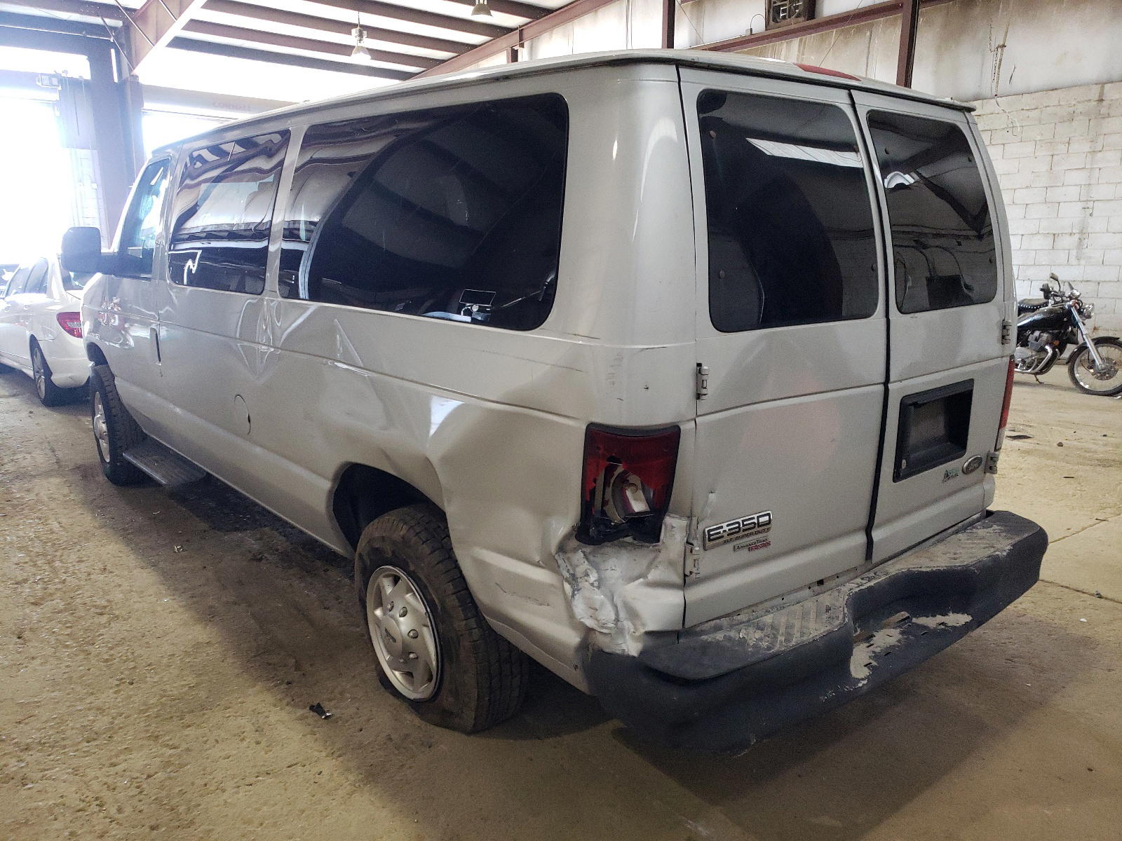 Photo 3 from auction – 2010 FORD ECONOLINE with VIN 1FBNE3BL2ADA88614