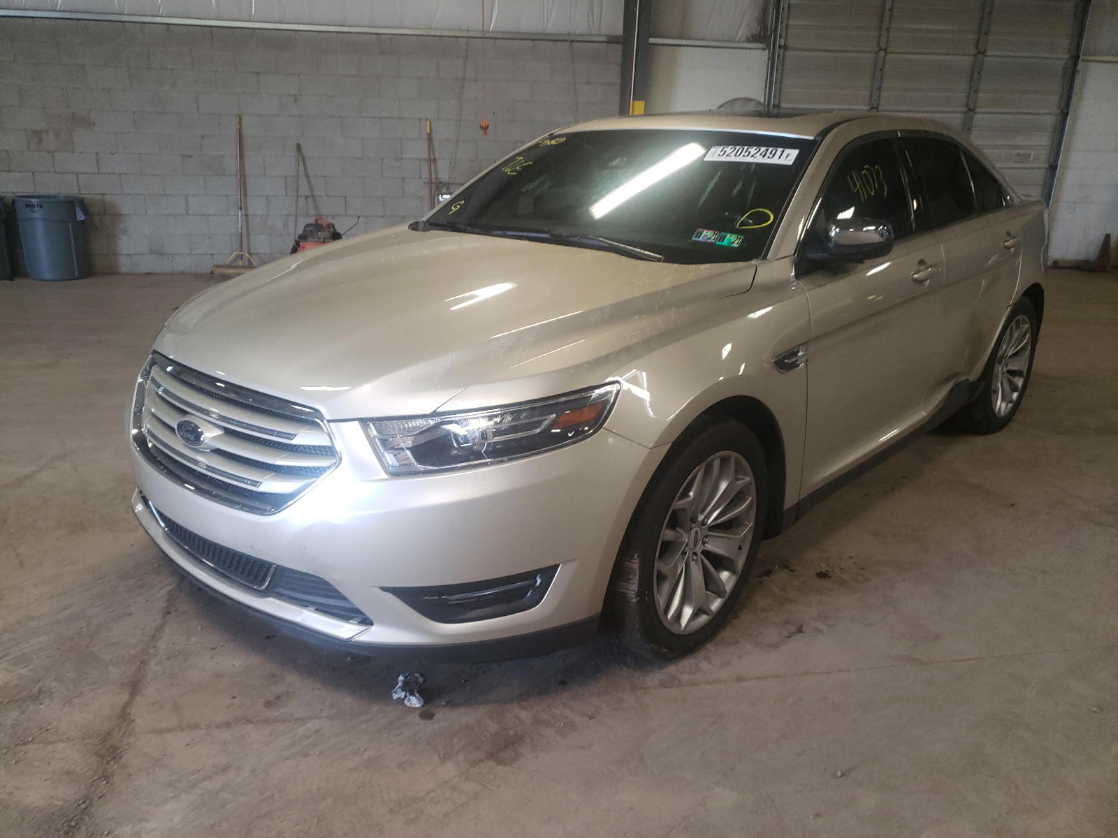 Photo 2 from auction – 2017 FORD TAURUS LIM with VIN 1FAHP2F8XHG104155