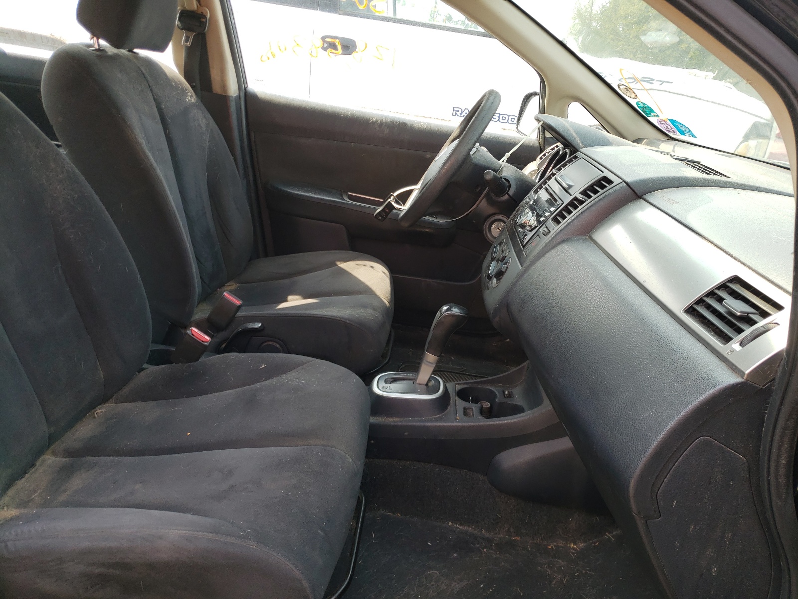 Zdjęcie 5 z aukcji – 2008 NISSAN VERSA S z VIN 3N1BC11E98L428134