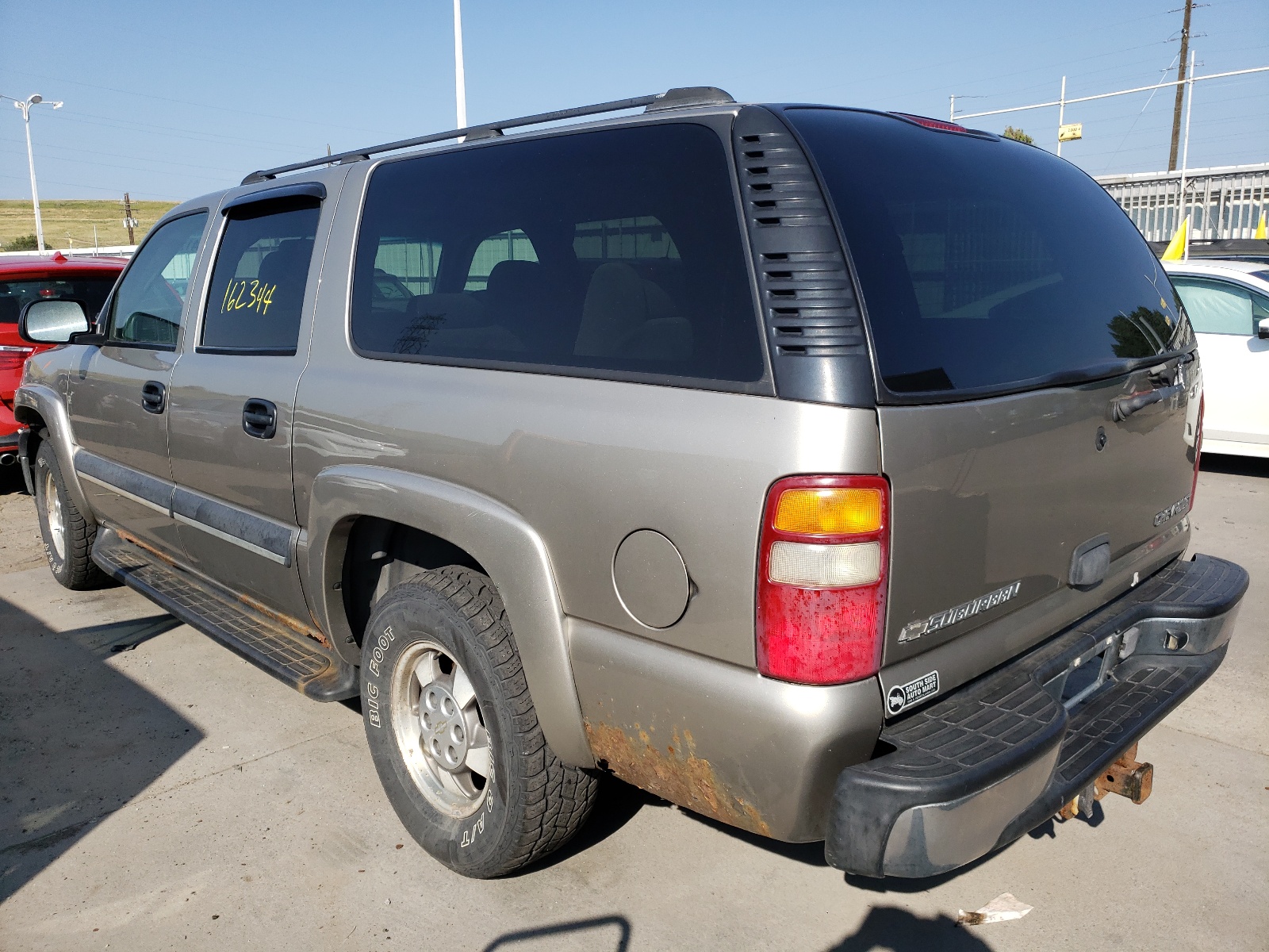 Photo 3 from auction – 2003 CHEVROLET SUBURBAN K with VIN 3GNFK16Z23G322551