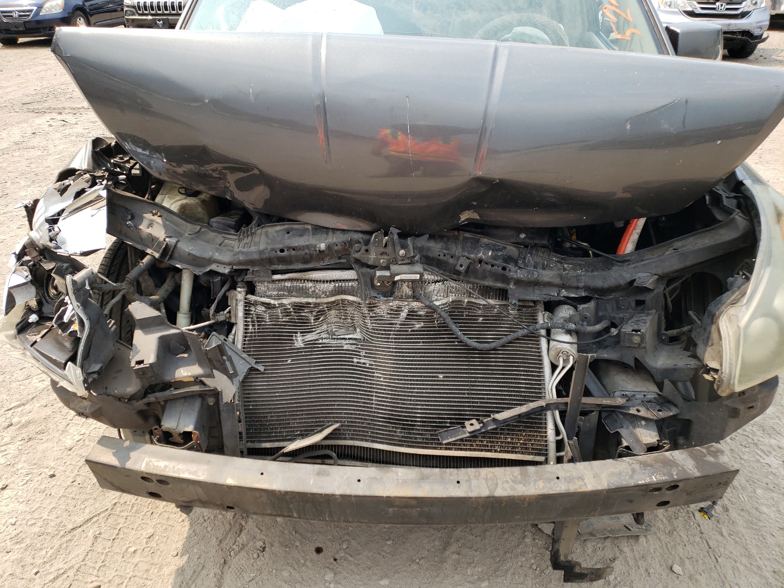 Photo 7 from auction – 2004 NISSAN QUEST S with VIN 5N1BV28U04N360905