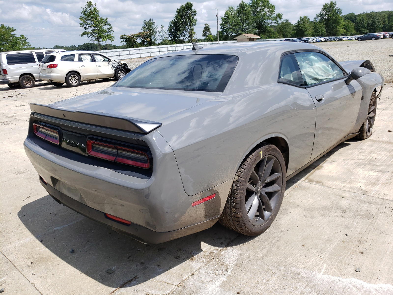 Photo 4 from auction – 2019 DODGE CHALLENGER with VIN 2C3CDZFJ2KH541401