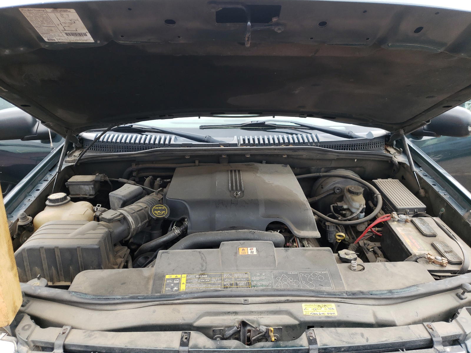Photo 11 from auction – 2003 FORD EXPLORER E with VIN 1FMZU64W33UC78865