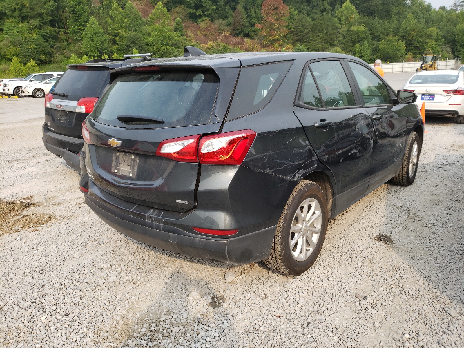 Photo 17 from auction – 2020 CHEVROLET EQUINOX LS with VIN 3GNAXSEV0LS603566