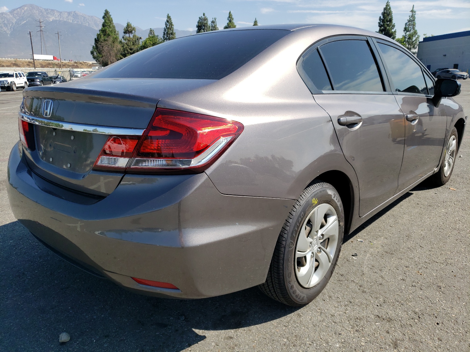 Zdjęcie 4 z aukcji – 2014 HONDA CIVIC LX z VIN 19XFB2F58EE228653