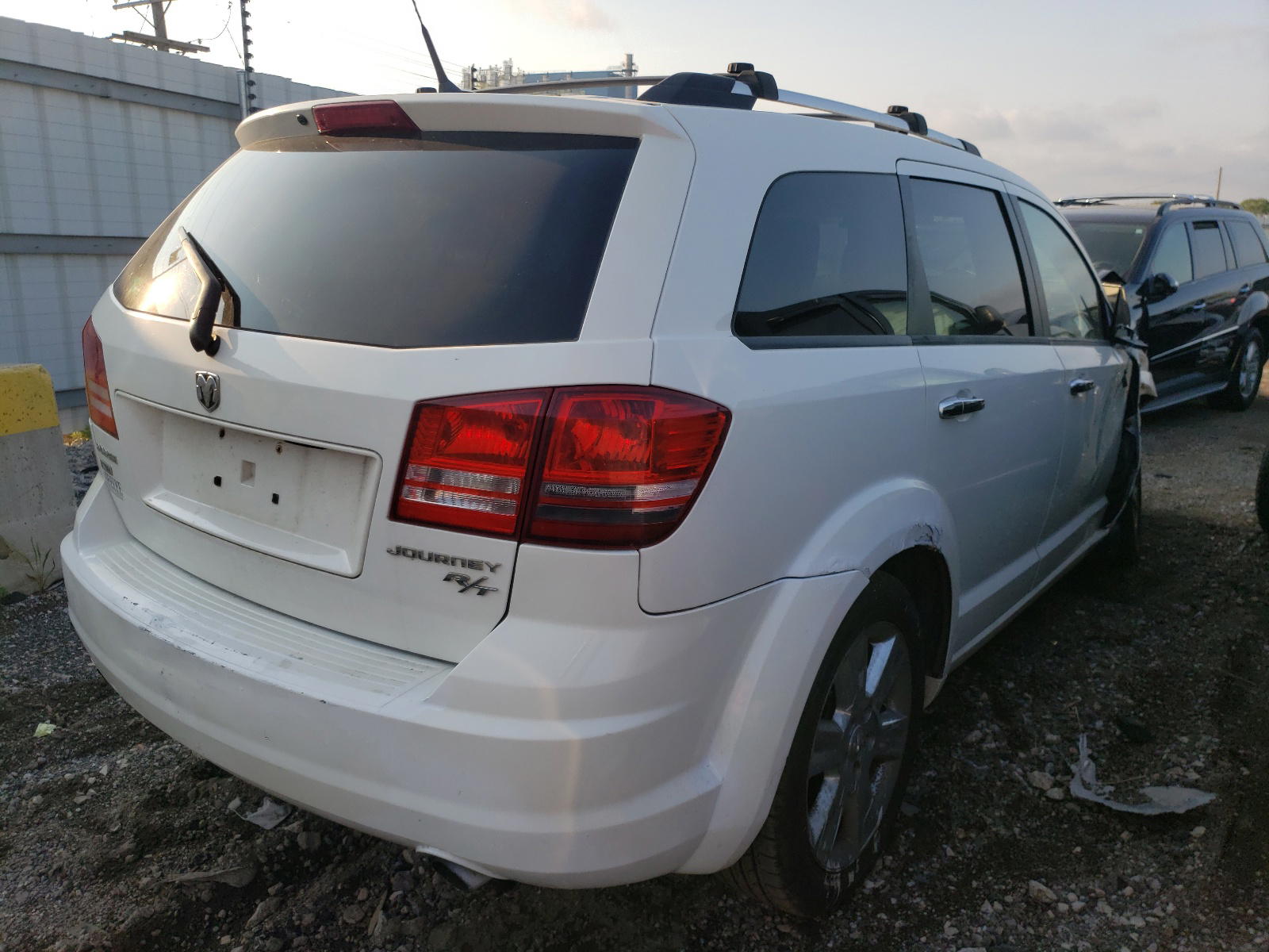 Photo 4 from auction – 2010 DODGE JOURNEY with VIN 3D4PH6FV2AT101612