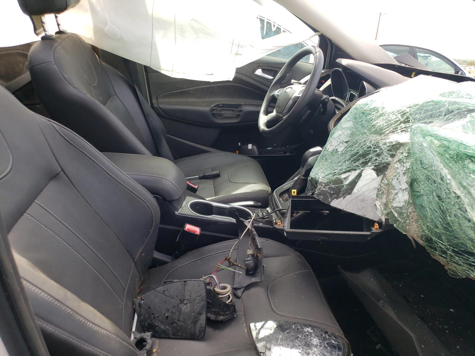 Photo 5 from auction – 2013 FORD ESCAPE TIT with VIN 1FMCU0J99DUA13791