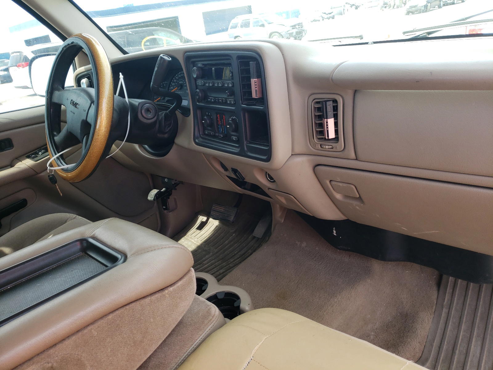 Photo 9 from auction – 2007 GMC NEW SIERRA with VIN 2GTEC13V371150225
