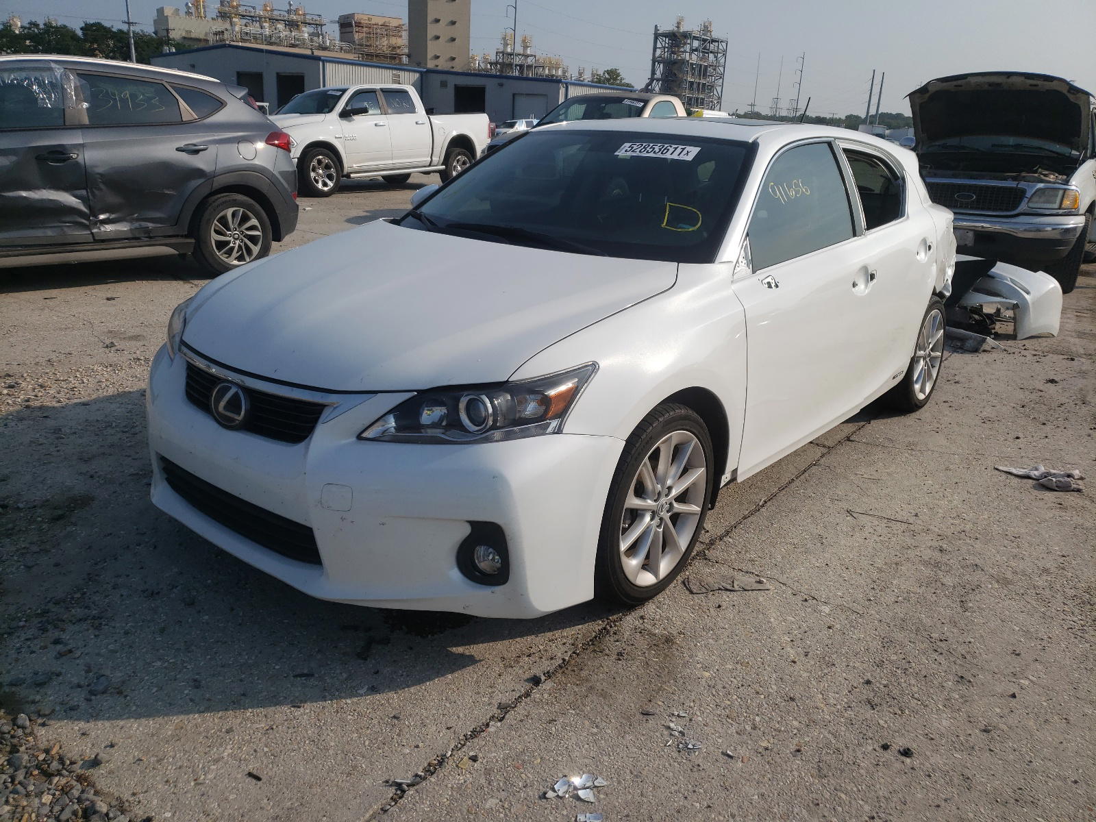 Photo 2 from auction – 2013 LEXUS CT 200 with VIN JTHKD5BH2D2153811