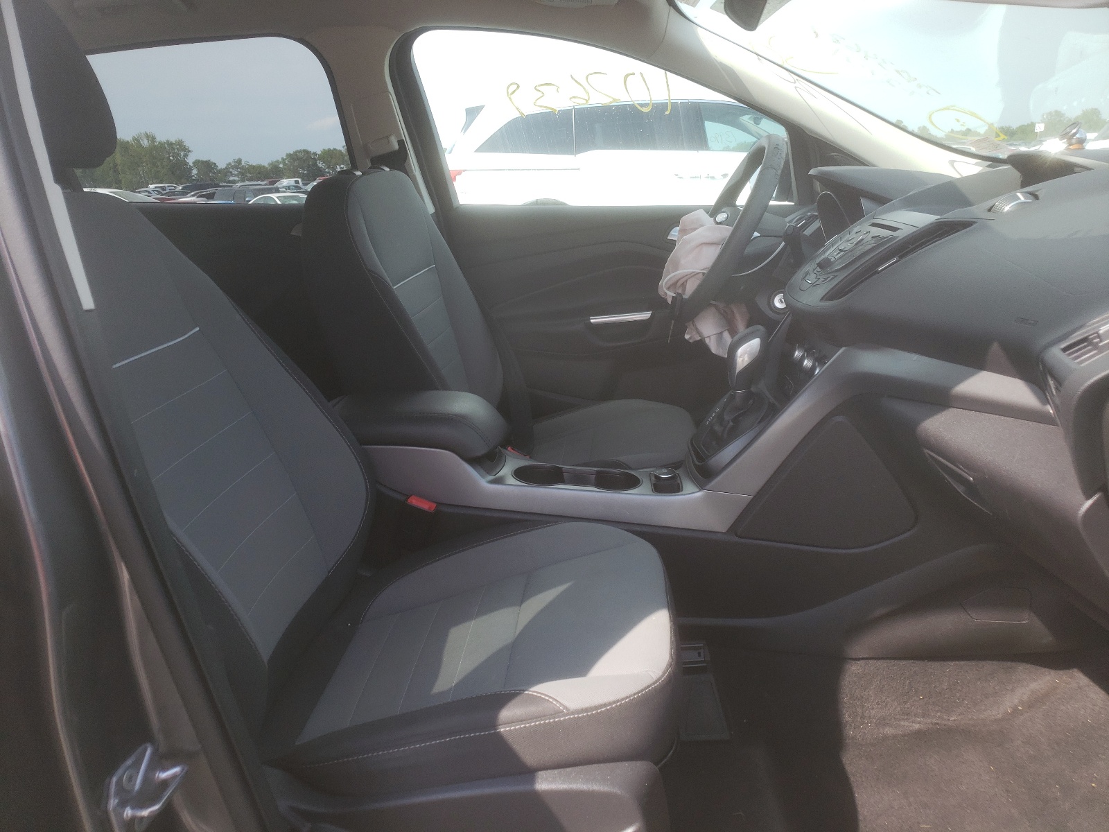 Photo 5 from auction – 2014 FORD ESCAPE SE with VIN 1FMCU9GX1EUC41473