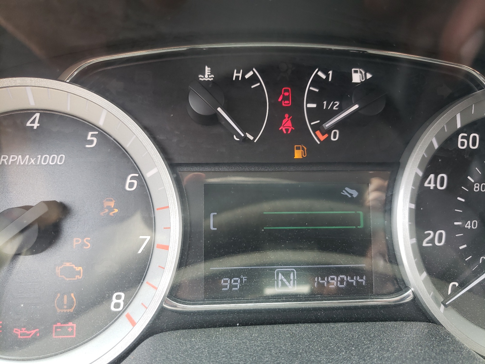 Photo 8 from auction – 2014 NISSAN SENTRA S with VIN 3N1AB7AP4EL633262