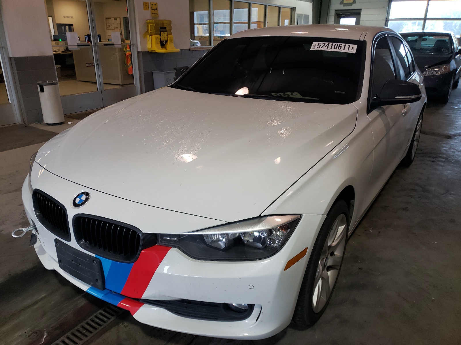 Photo 2 from auction – 2014 BMW 320 I XDRI with VIN WBA3C3C52EP662204