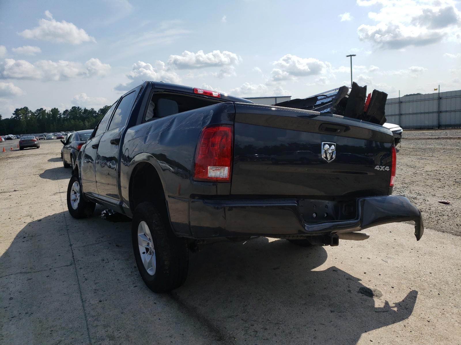 Photo 3 from auction – 2018 RAM 1500 ST with VIN 1C6RR7KG1JS253647