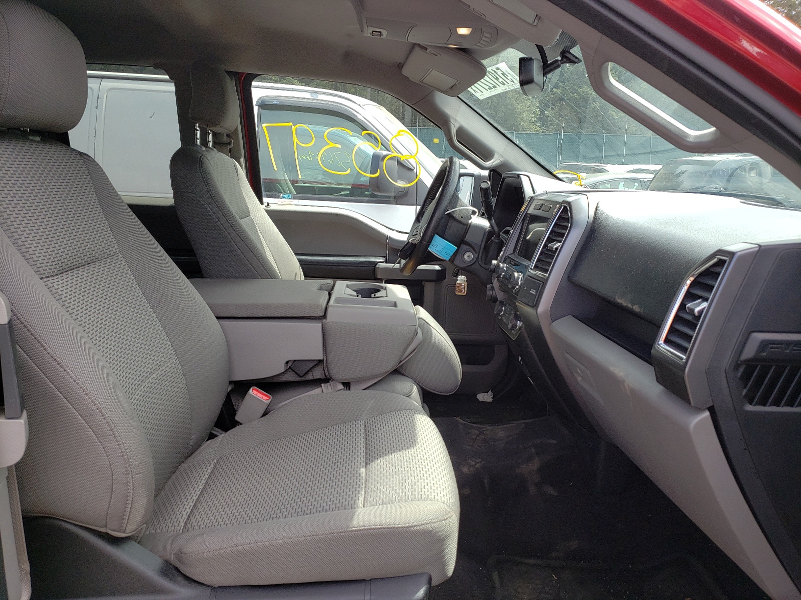 Photo 5 from auction – 2016 FORD F150 SUPER with VIN 1FTFX1EG9GFC07544