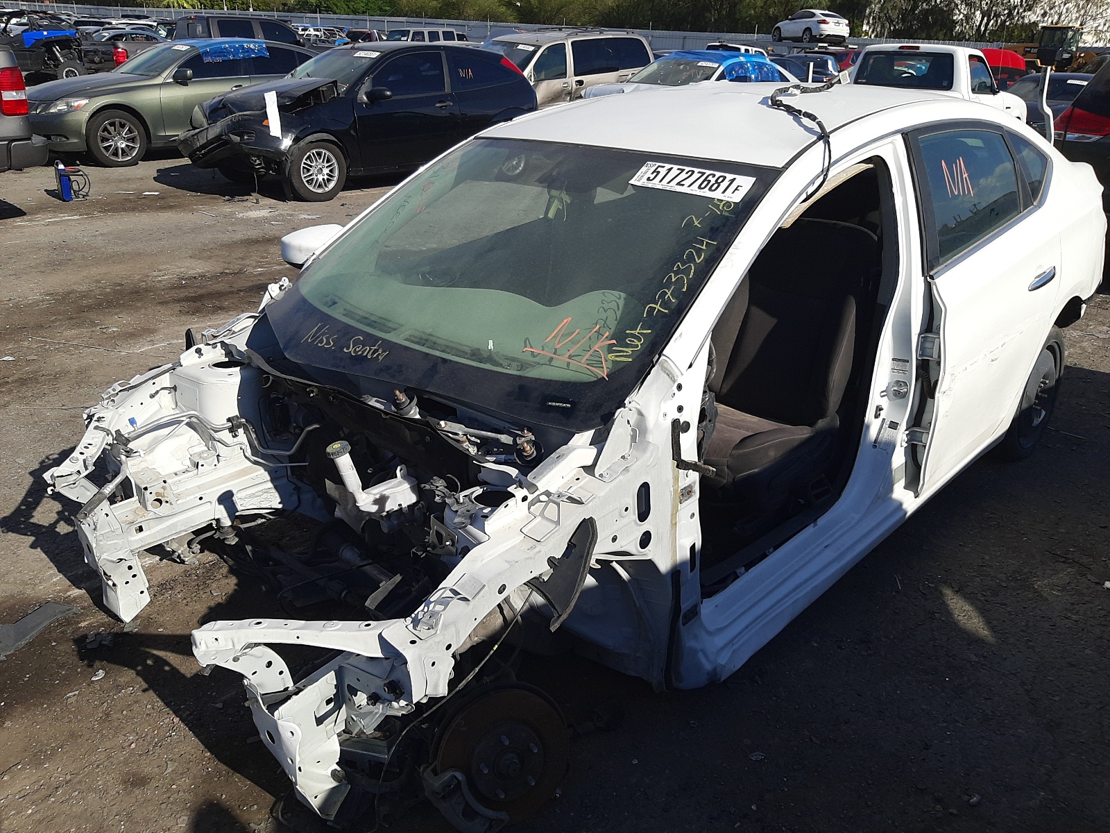 Photo 2 from auction – 2015 NISSAN SENTRA S with VIN 3N1AB7APXFL667966