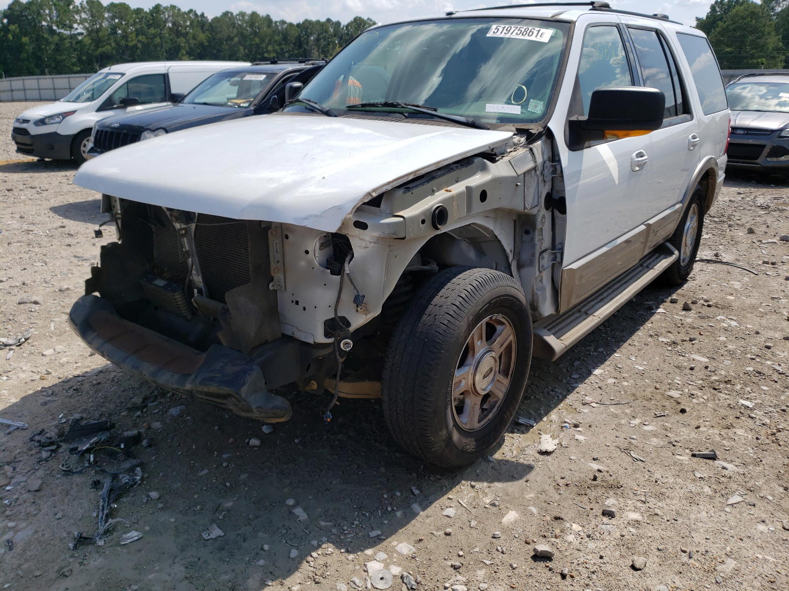 Photo 2 from auction – 2004 FORD EXPEDITION with VIN 1FMPU17L84LA12079