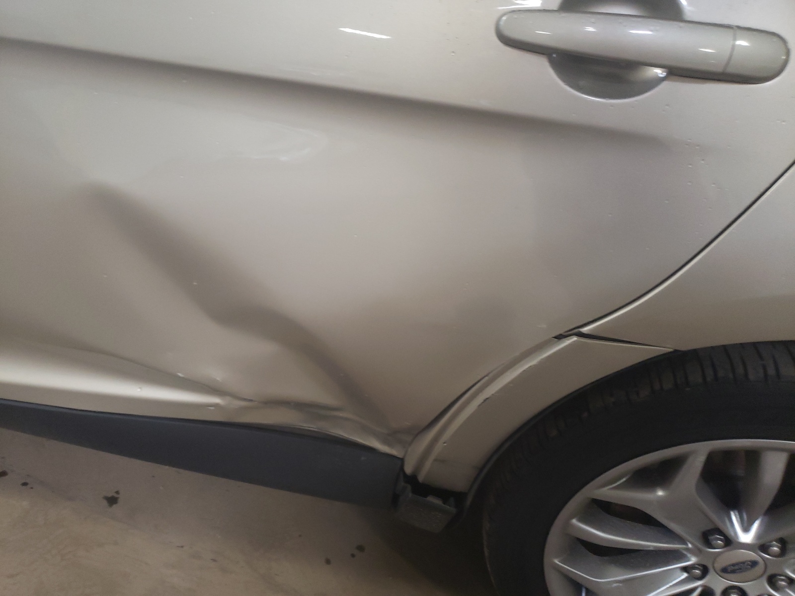 Foto 9 de la subasta – 2017 FORD TAURUS LIM con VIN 1FAHP2F8XHG104155