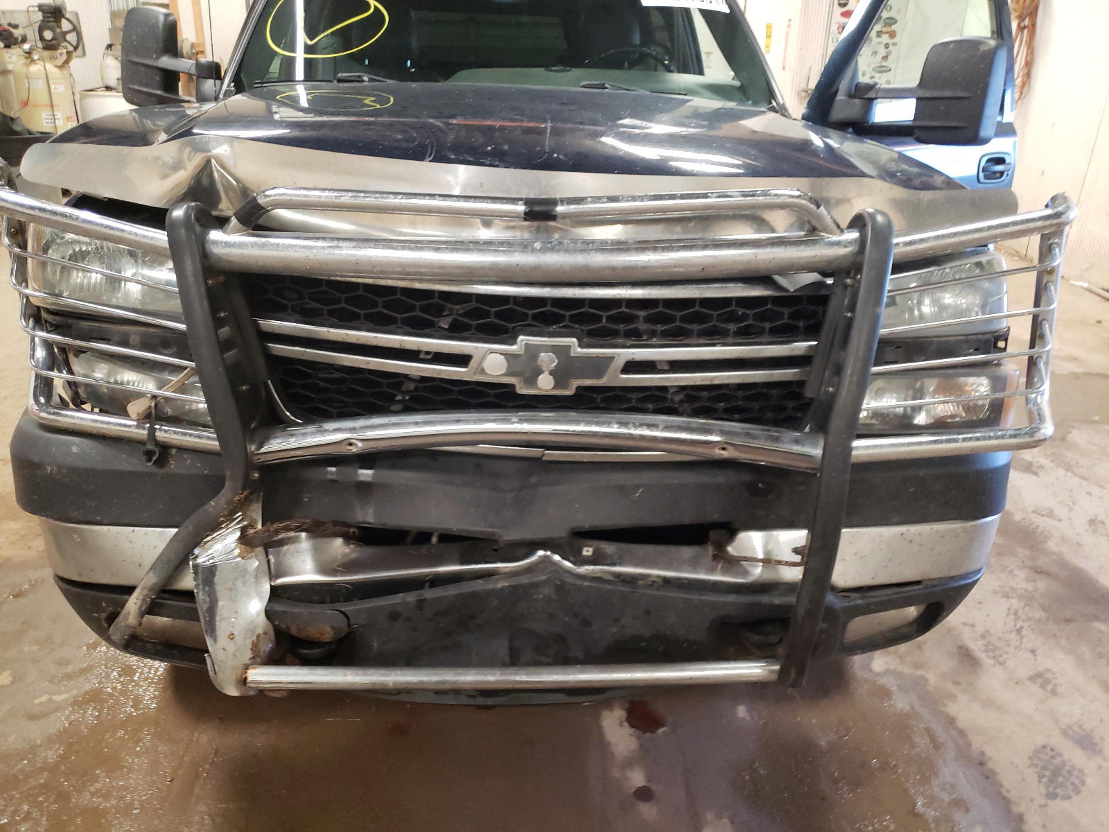 Photo 7 from auction – 2006 CHEVROLET SILVERADO with VIN 1GCHK33226F134302