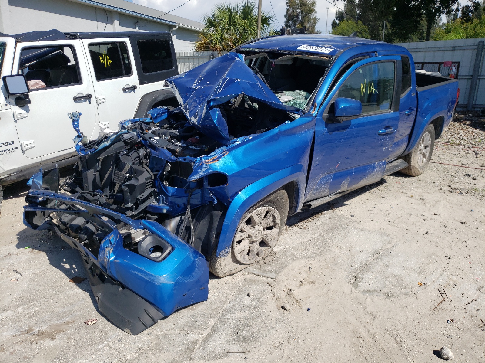 Photo 2 from auction – 2018 TOYOTA TACOMA DOU with VIN 3TMAZ5CN9JM059271