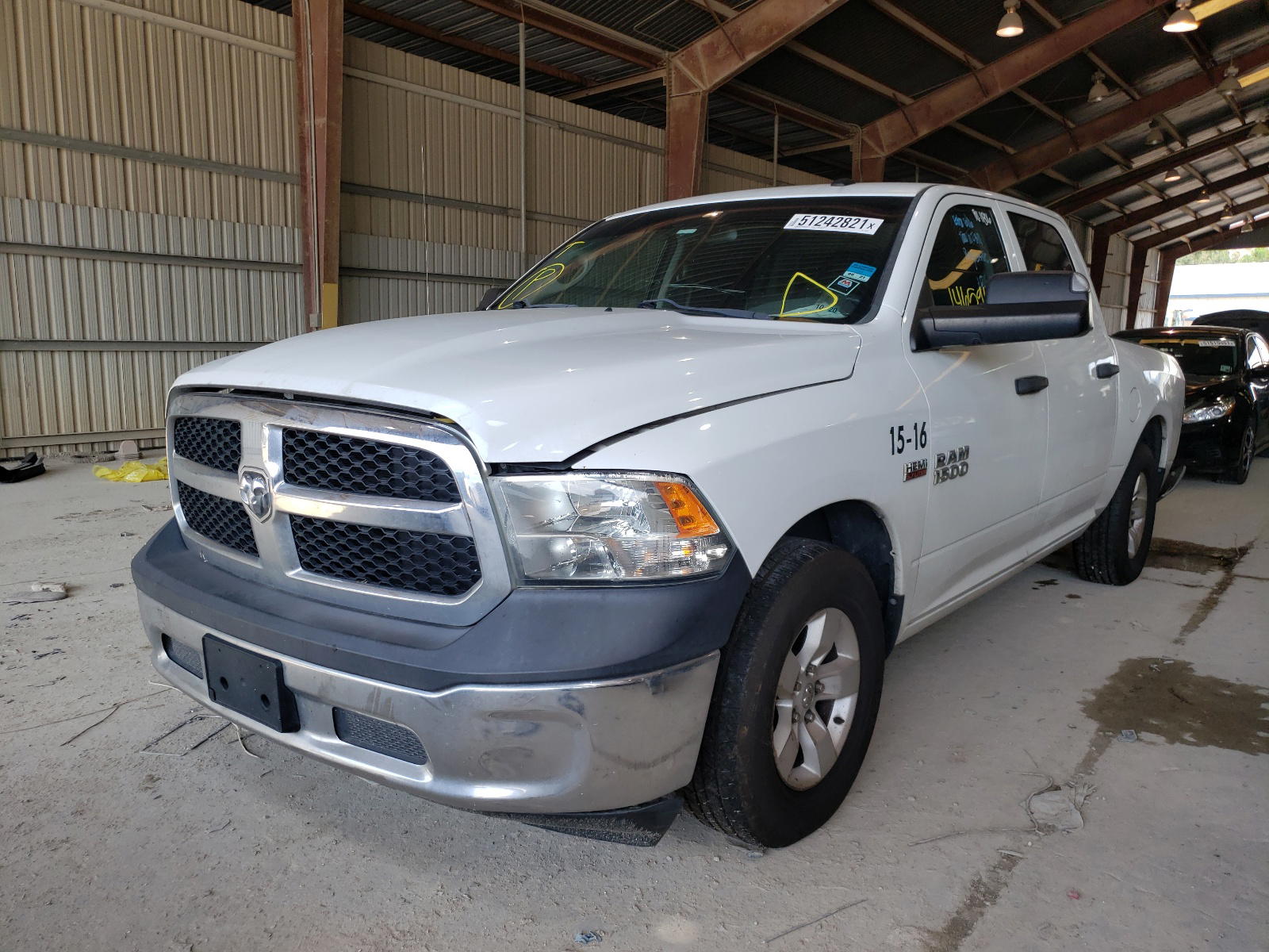 Photo 14 from auction – 2015 RAM 1500 ST with VIN 3C6RR6KTXFG604240