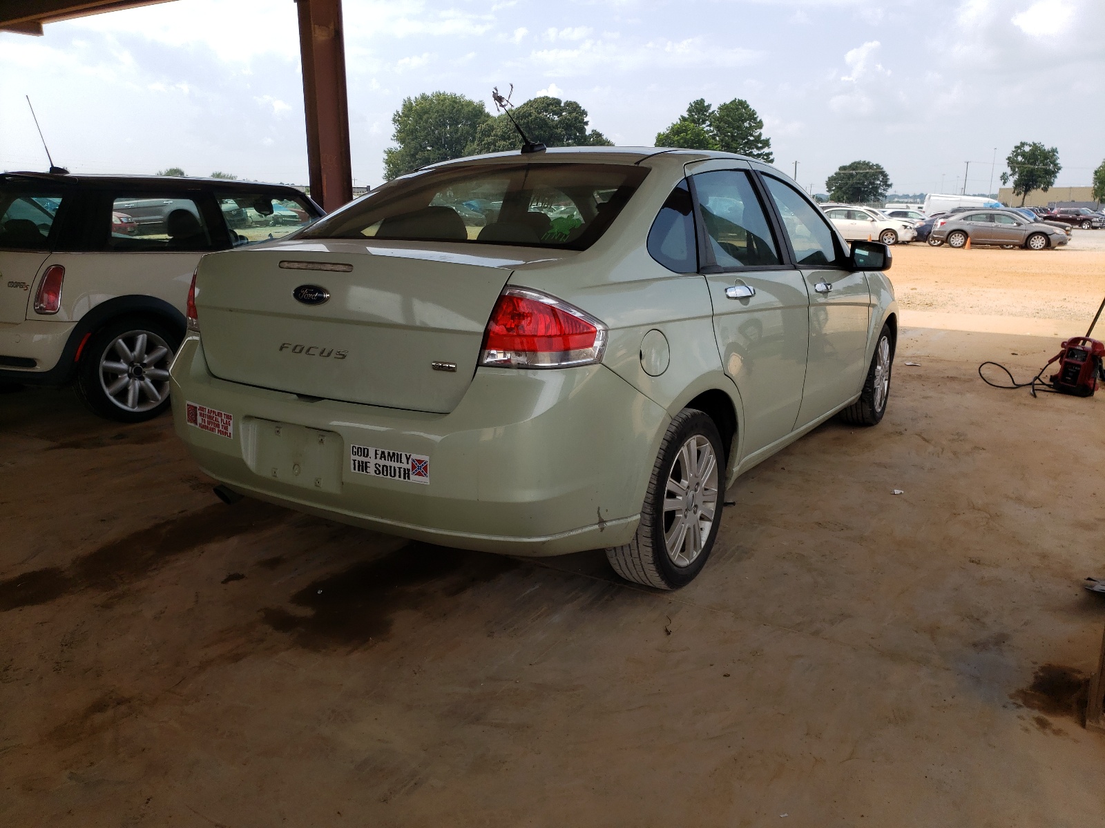 Photo 4 from auction – 2010 FORD FOCUS SEL with VIN 1FAHP3HNXAW216832