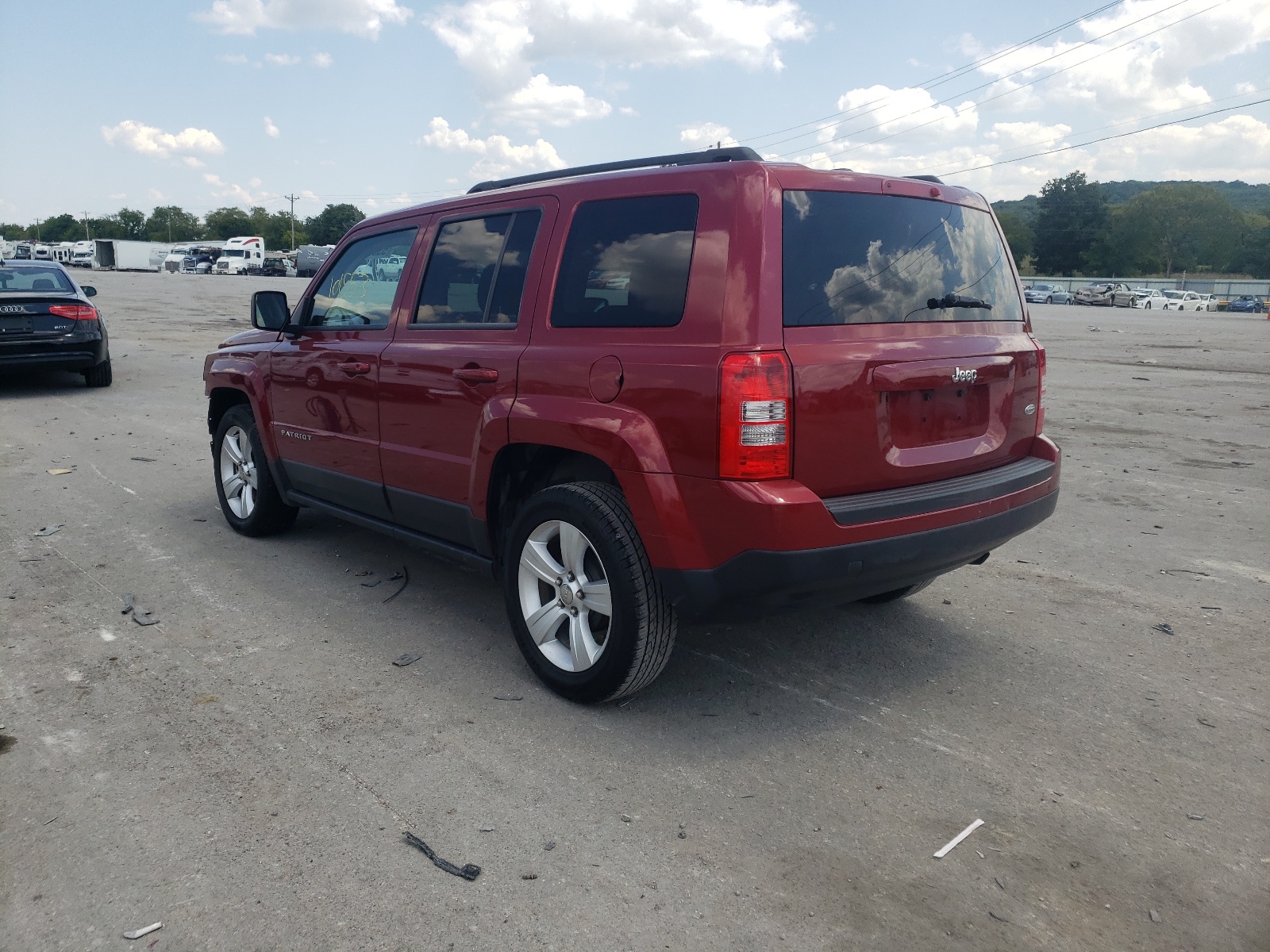 Photo 3 from auction – 2014 JEEP PATRIOT LA with VIN 1C4NJPFA4ED642281
