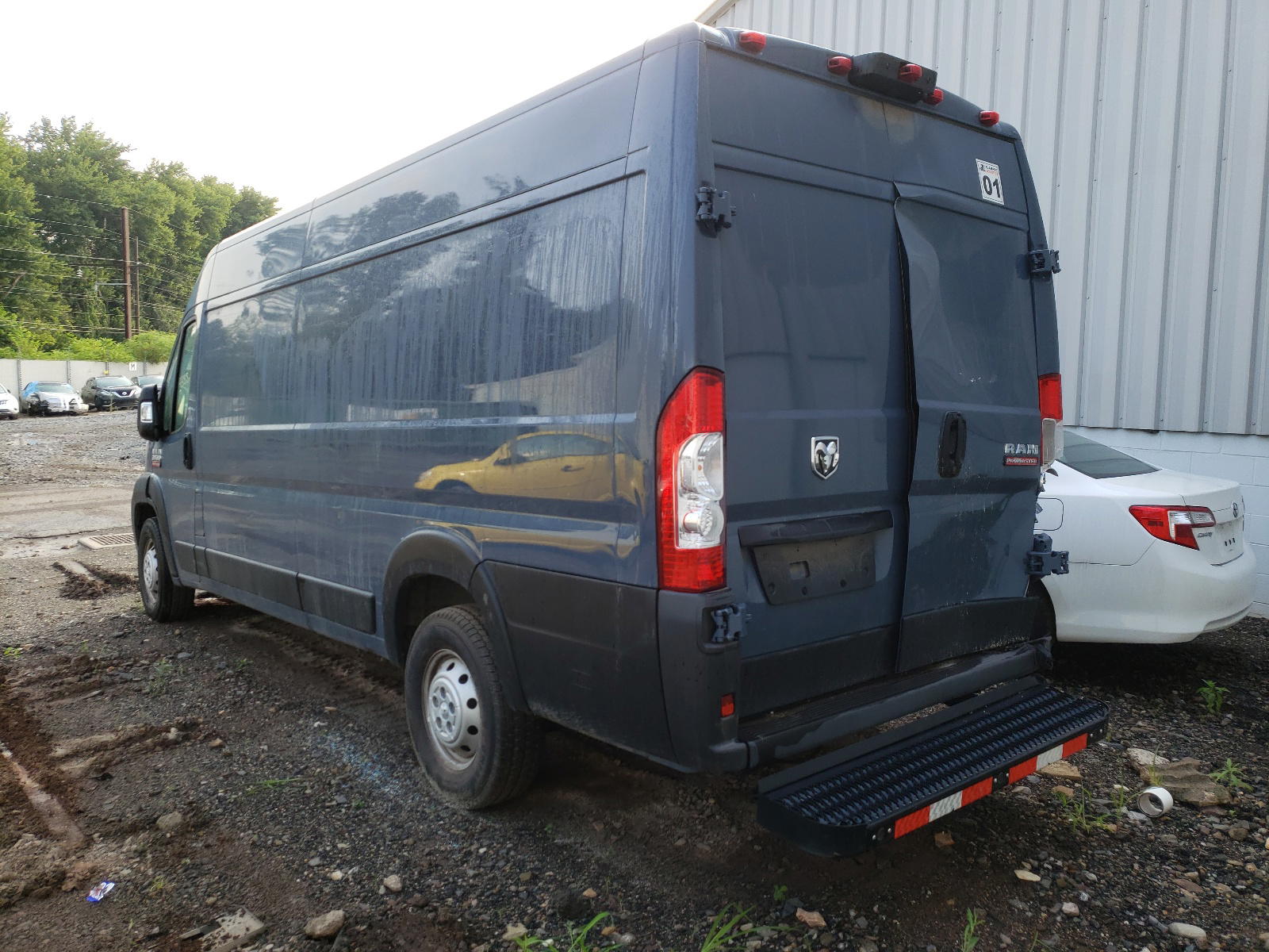 Photo 3 from auction – 2020 RAM PROMASTER with VIN 3C6URVJG8LE133883
