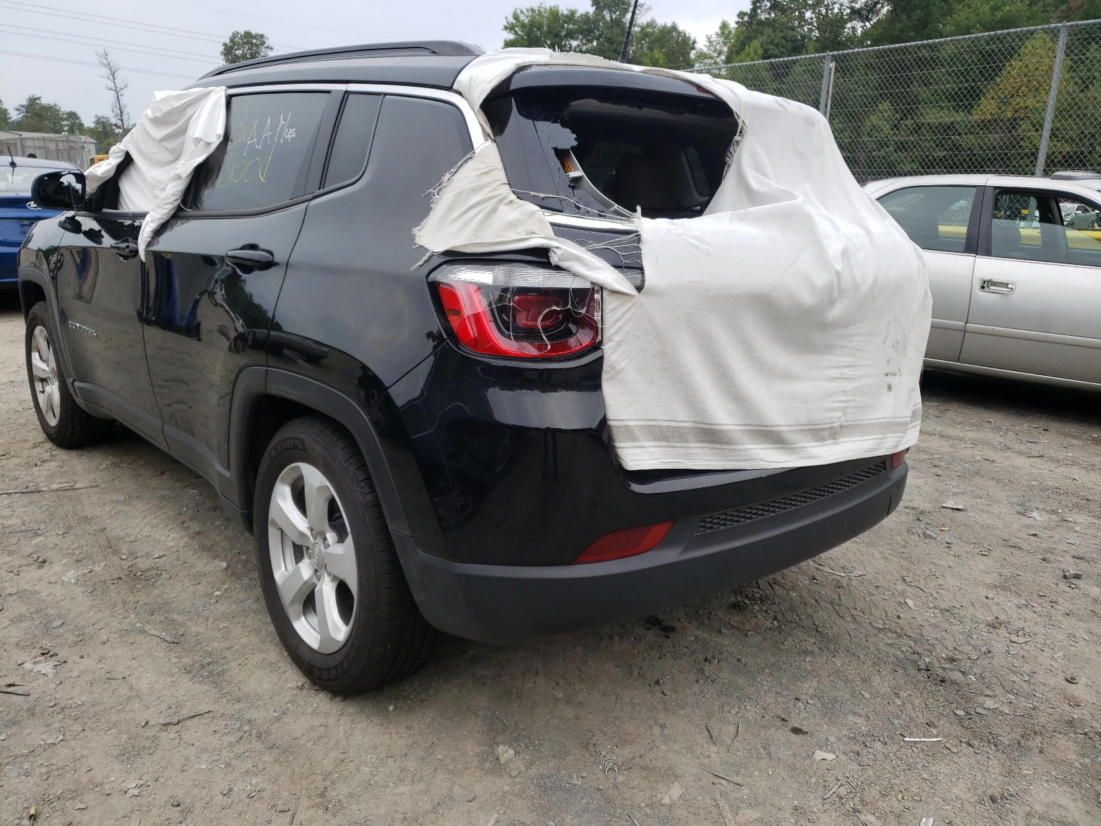Photo 3 from auction – 2021 JEEP COMPASS LA with VIN 3C4NJCBB0MT538631