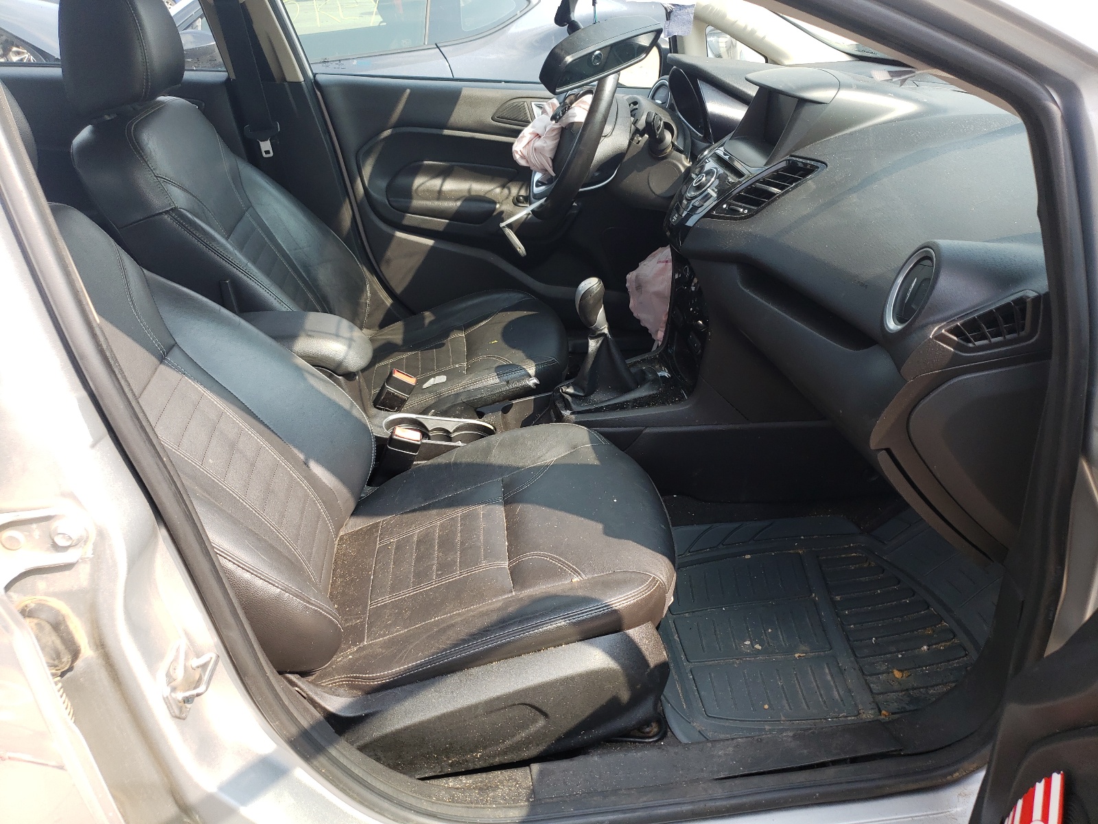 Photo 5 from auction – 2014 FORD FIESTA TIT with VIN 3FADP4CJ6EM211139