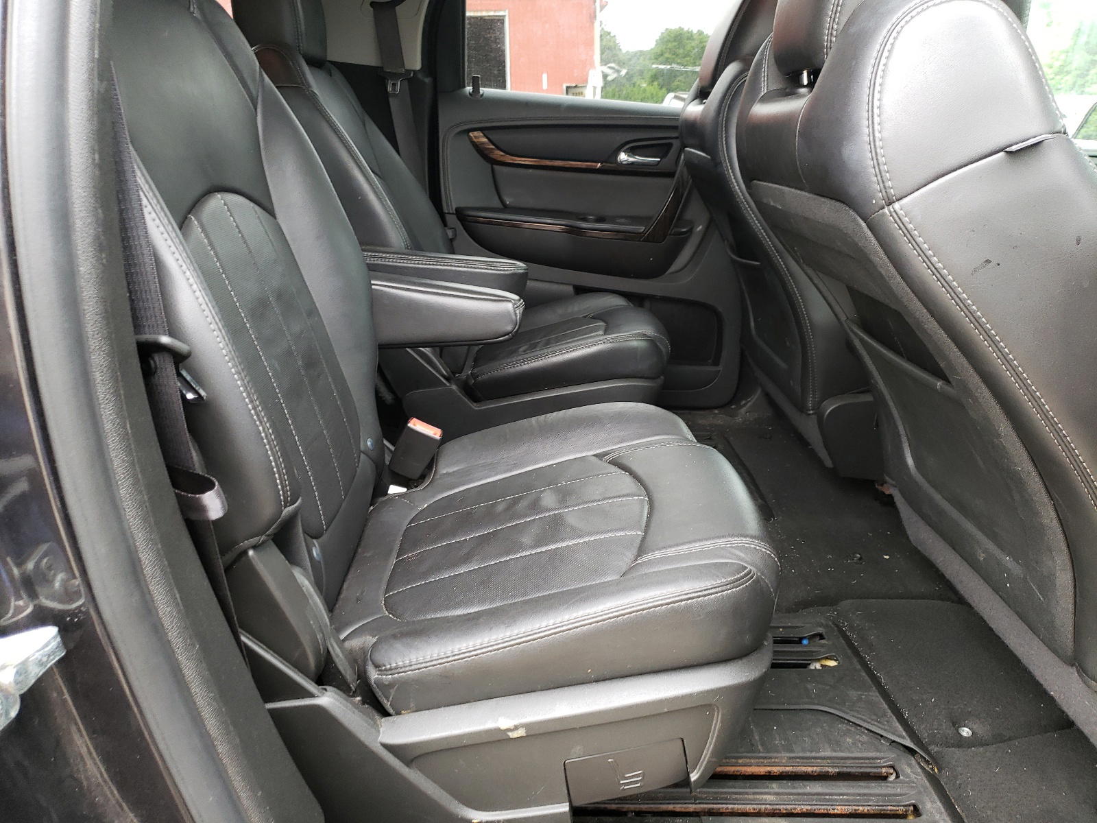 Photo 6 from auction – 2014 GMC ACADIA DEN with VIN 1GKKVTKD0EJ131804