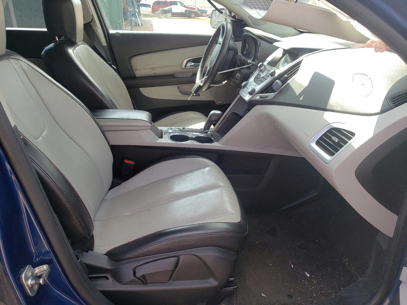 Photo 5 from auction – 2010 GMC TERRAIN SL with VIN 2CTFLJEY9A6280858
