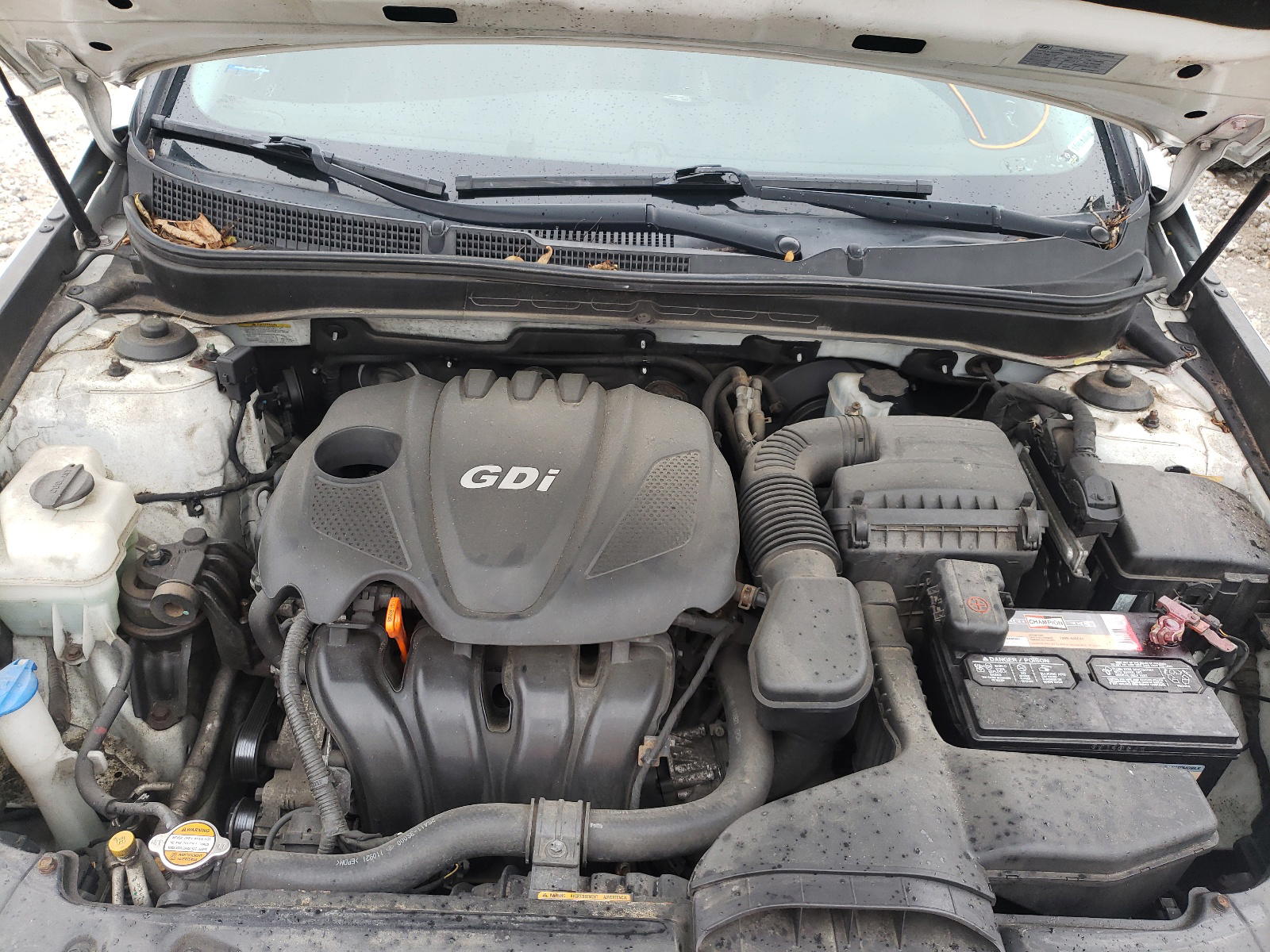 Photo 7 from auction – 2012 HYUNDAI SONATA SE with VIN 5NPEC4AC6CH410094