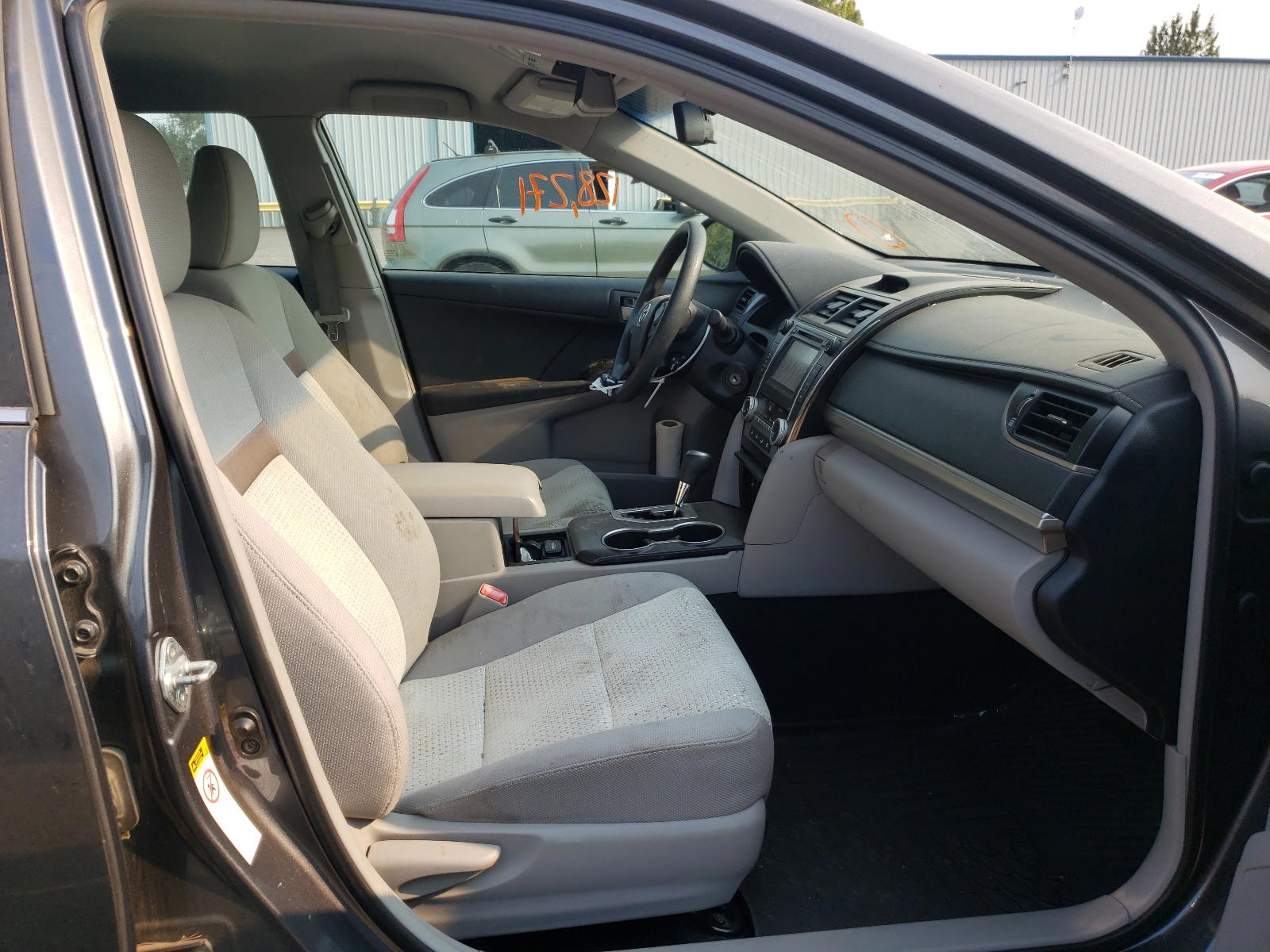 Photo 5 from auction – 2012 TOYOTA CAMRY BASE with VIN 4T1BF1FK2CU030468