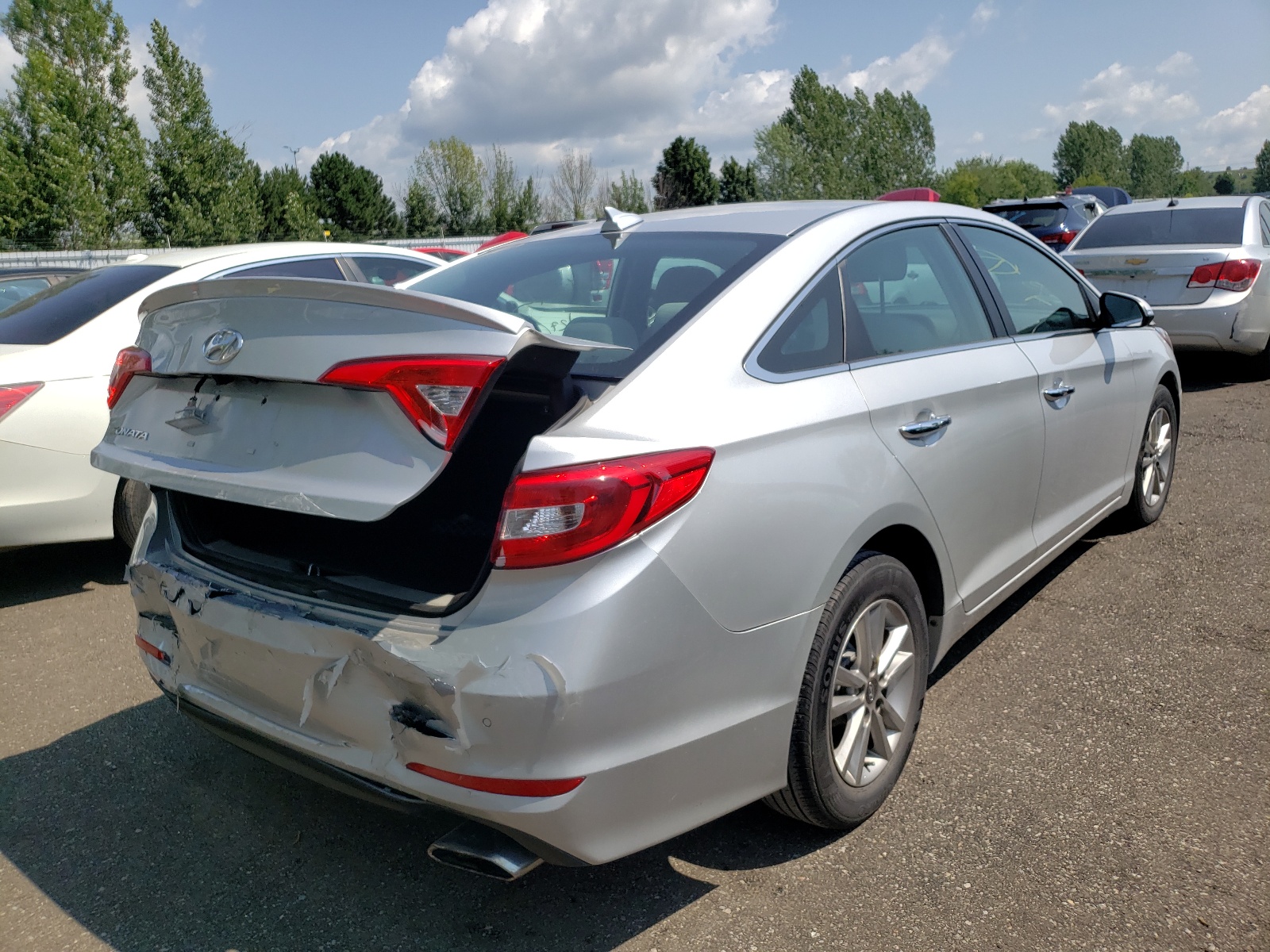 Photo 4 from auction – 2015 HYUNDAI SONATA SE with VIN 5NPE24AF2FH021499