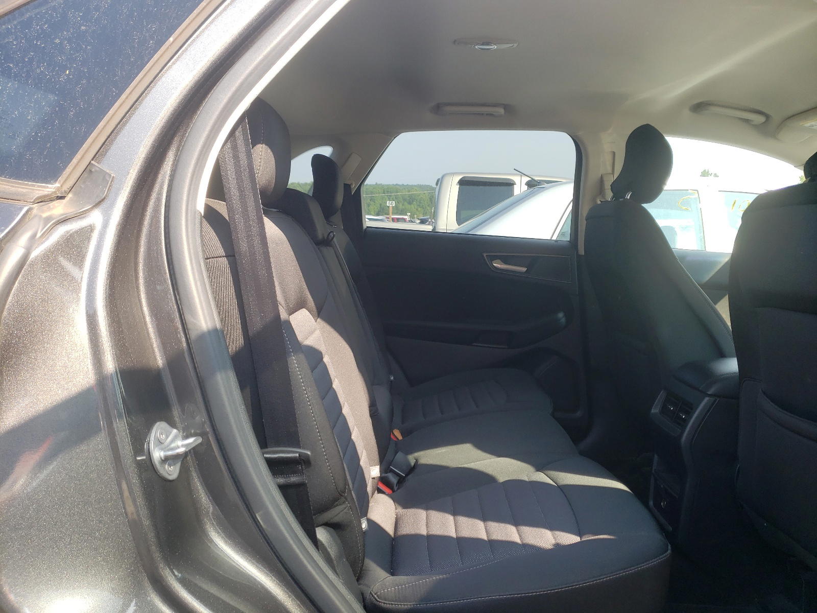 Photo 6 from auction – 2017 FORD EDGE SE with VIN 2FMPK3G94HBB71550