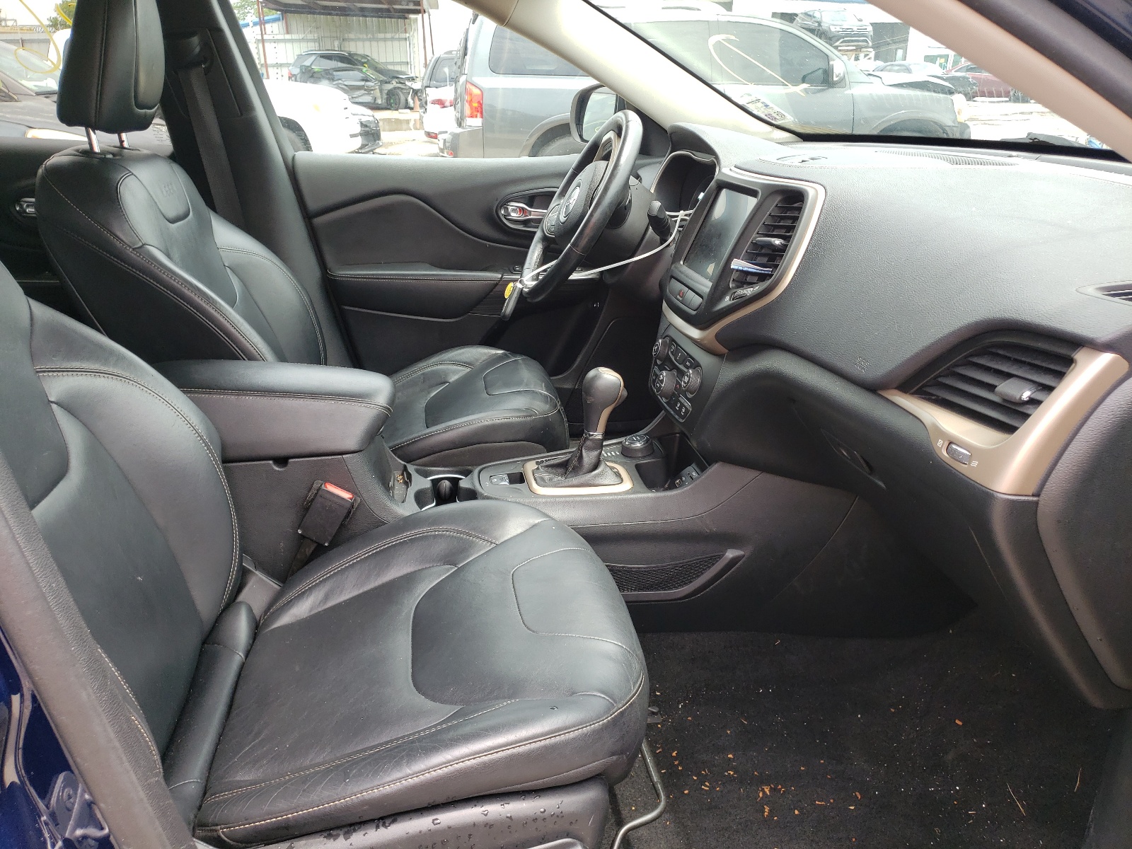 Photo 5 from auction – 2014 JEEP CHEROKEE L with VIN 1C4PJMDB5EW157039