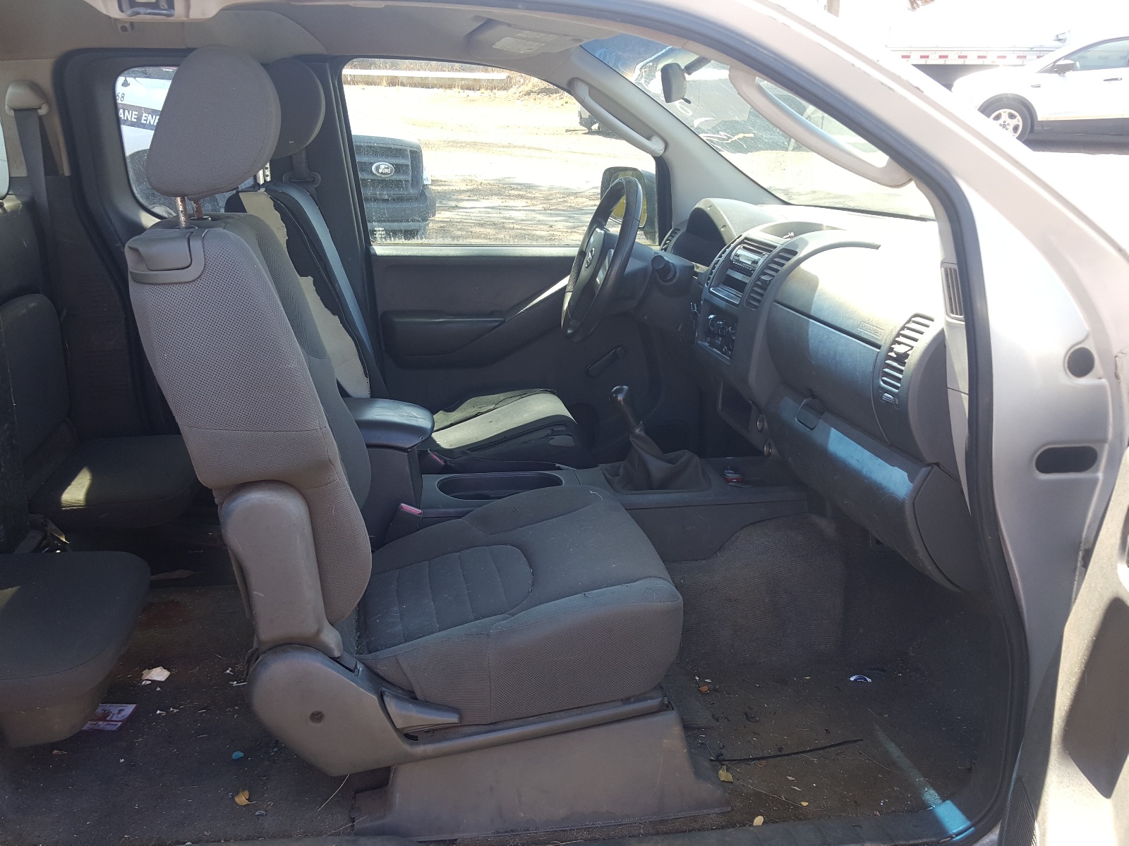 Photo 5 from auction – 2005 NISSAN FRONTIER K with VIN 1N6BD06T55C444279