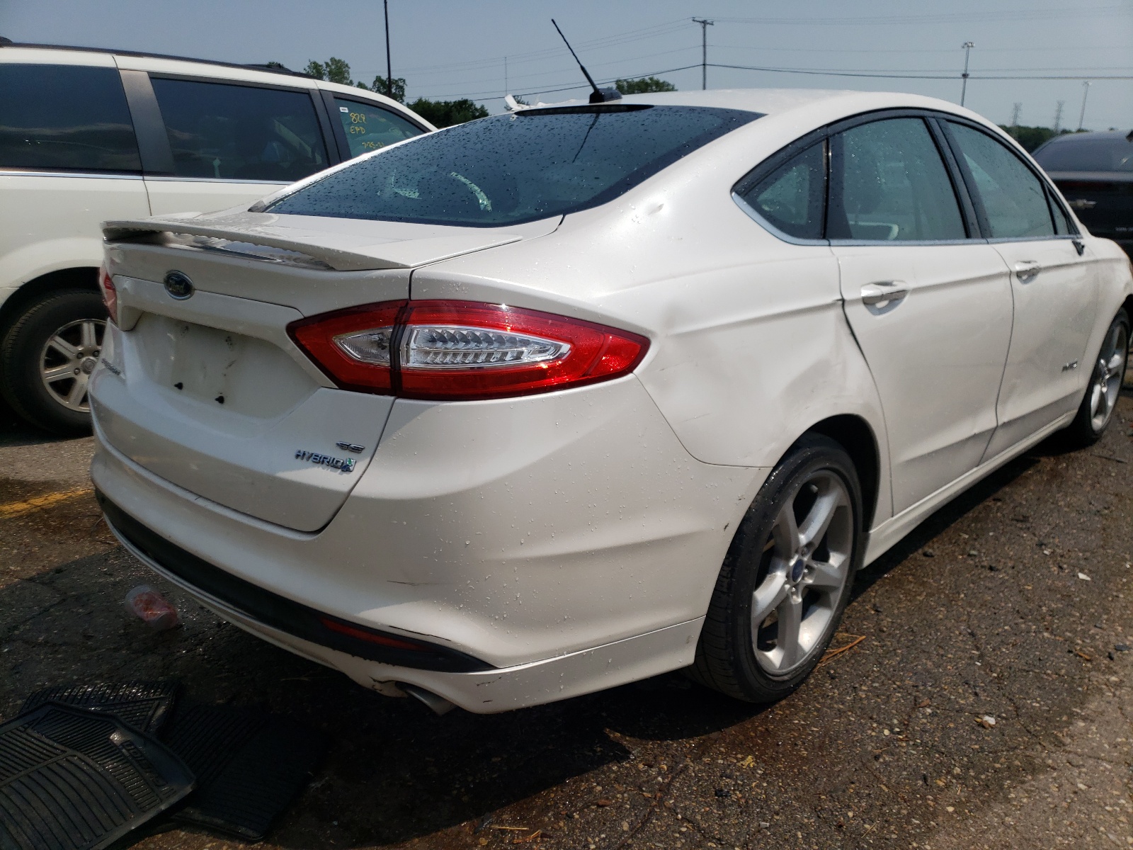 Photo 4 from auction – 2014 FORD FUSION SE with VIN 3FA6P0LU2ER396465