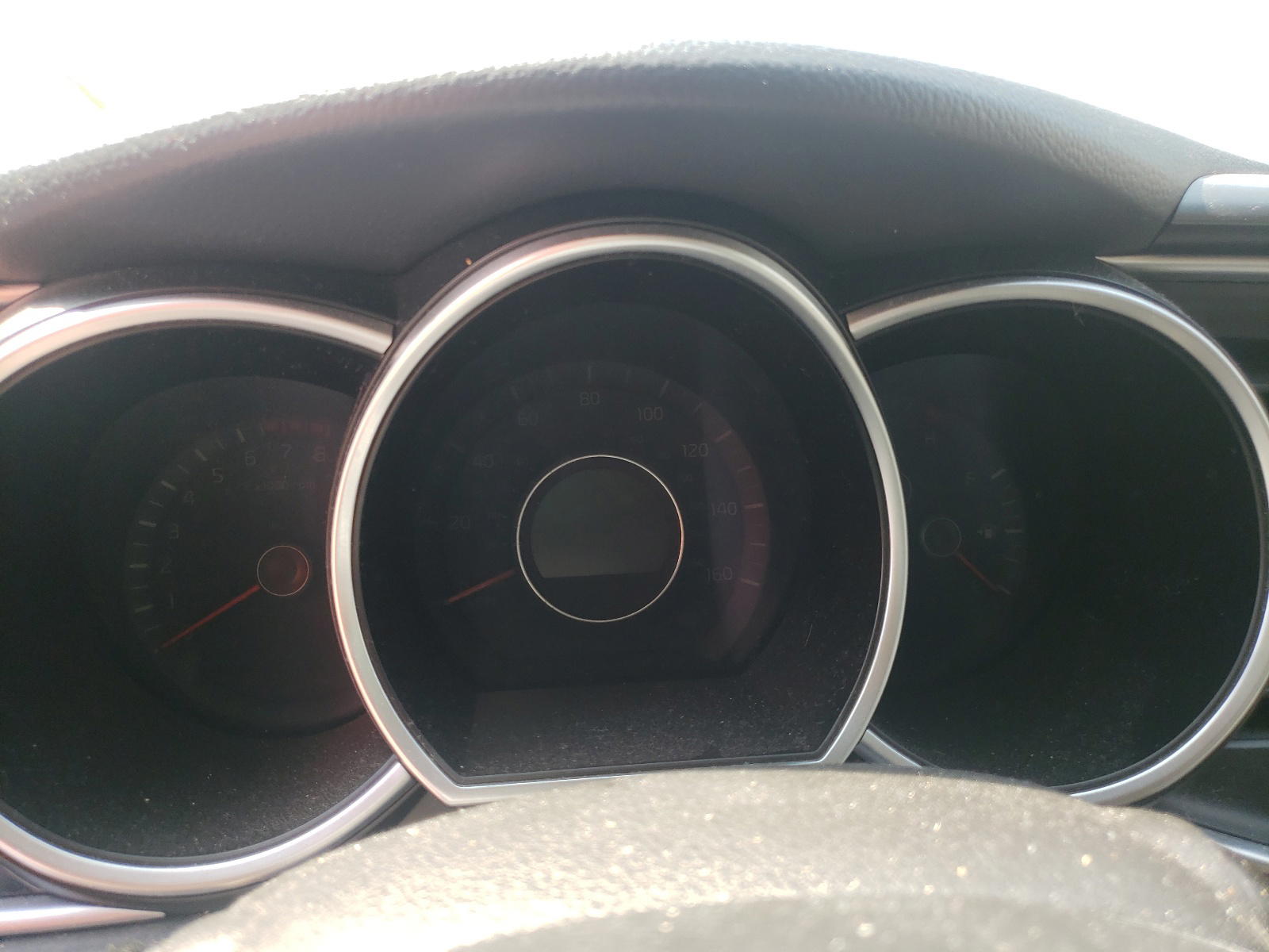 Photo 8 from auction – 2015 KIA OPTIMA LX with VIN KNAGM4A74F5583509