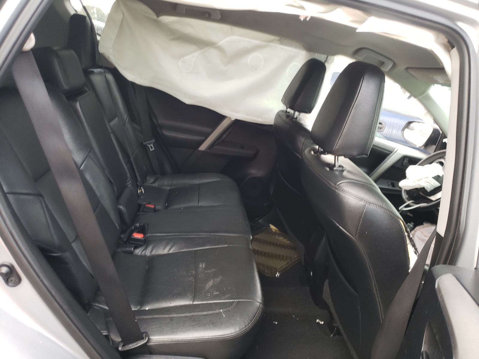 Photo 6 from auction – 2016 TOYOTA RAV4 LE with VIN 2T3ZFREV5GW277621