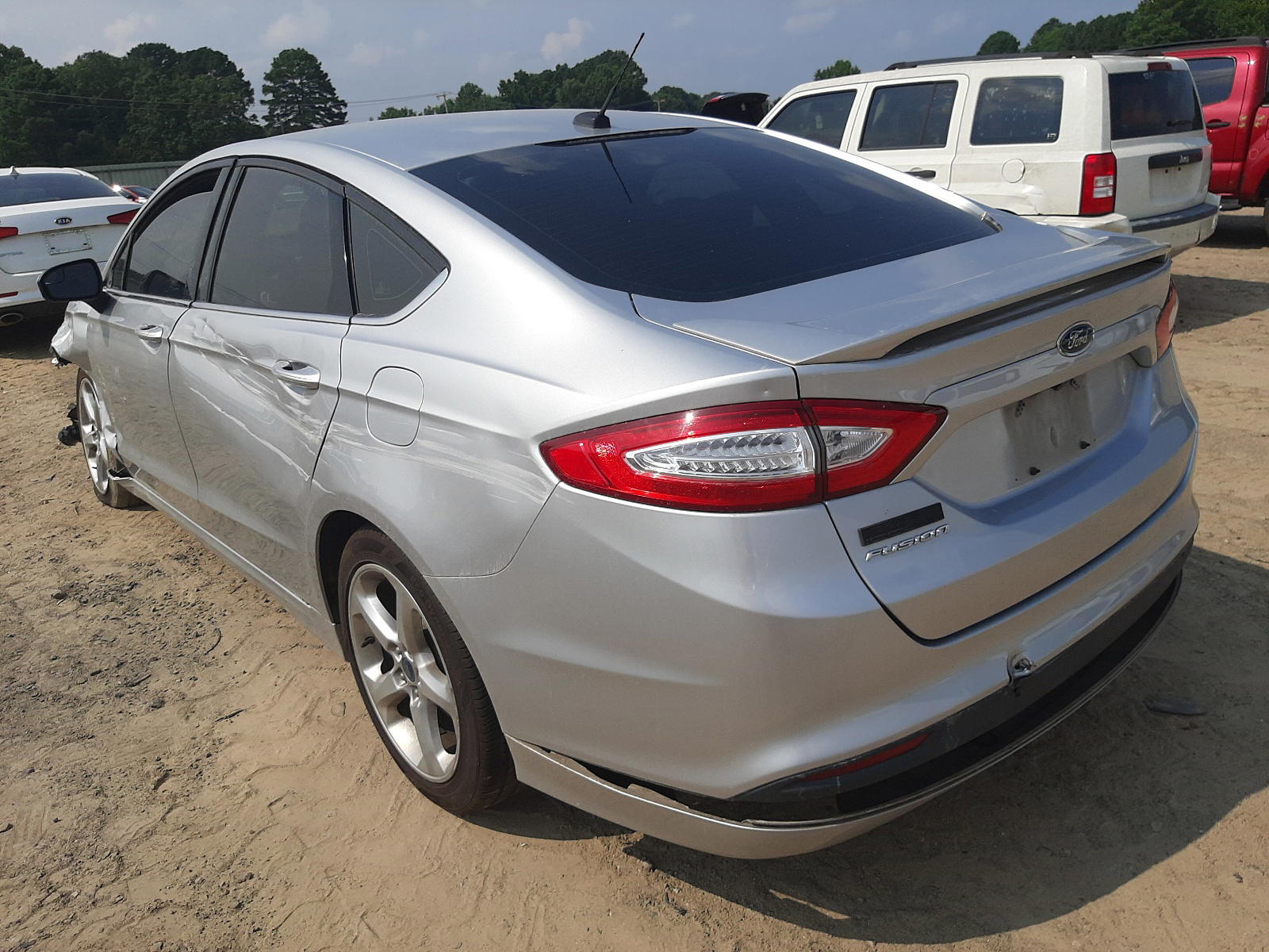 Photo 3 from auction – 2016 FORD FUSION with VIN 3FA6P0G72GR274857